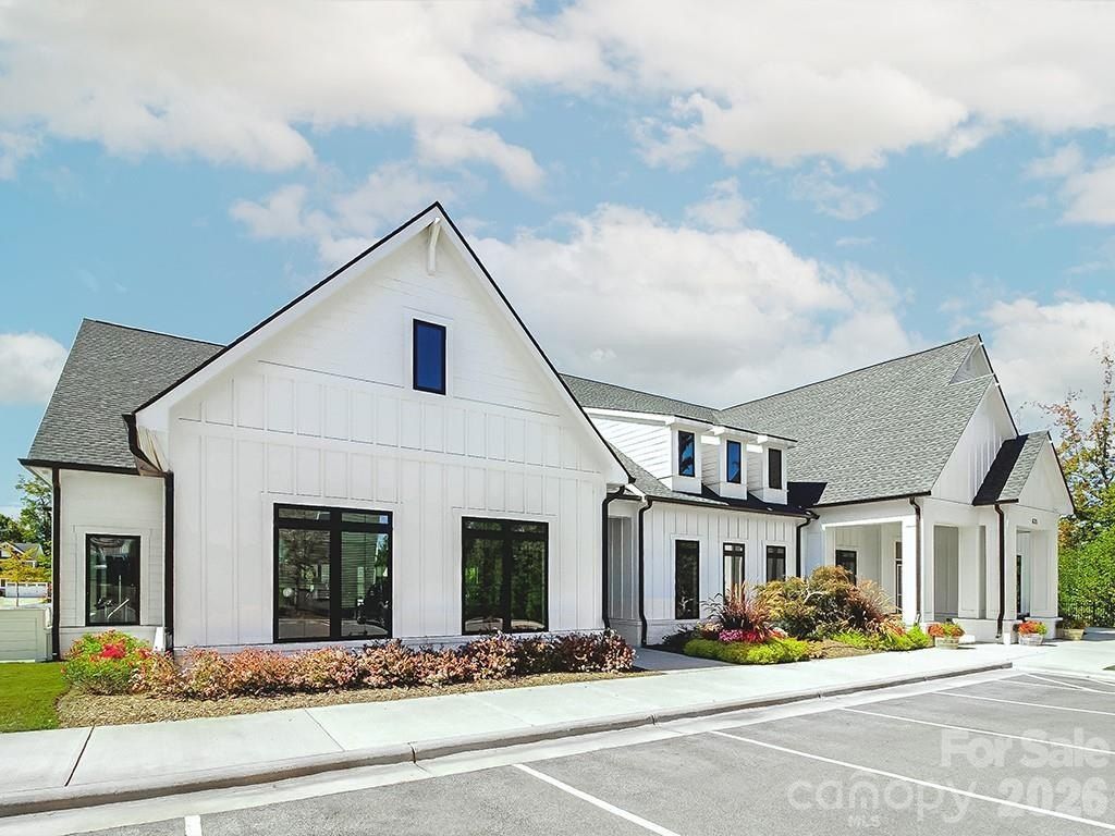 4982 Twin River Drive. Denver, NC 28037