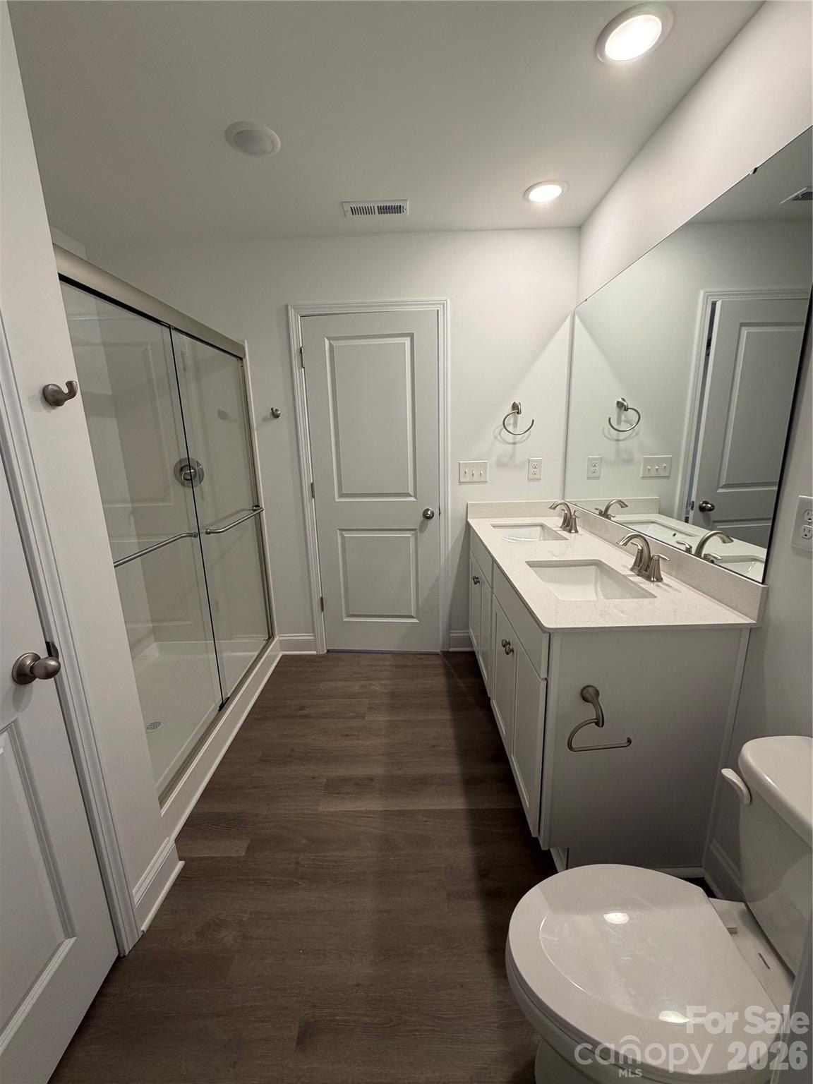 4994 Twin River Drive. Denver, NC 28037