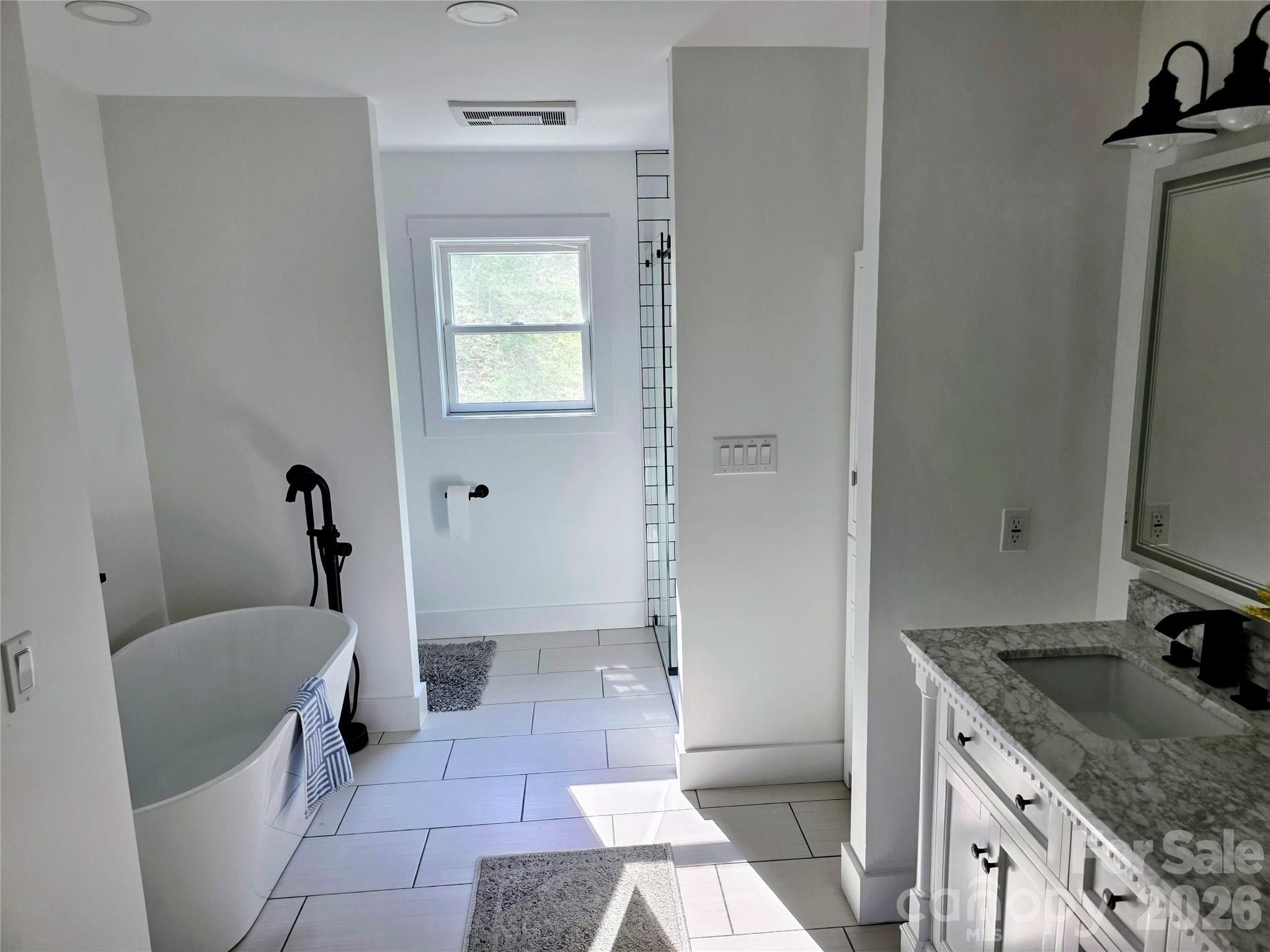 24 Salt Box Haven. Burnsville, NC 28714