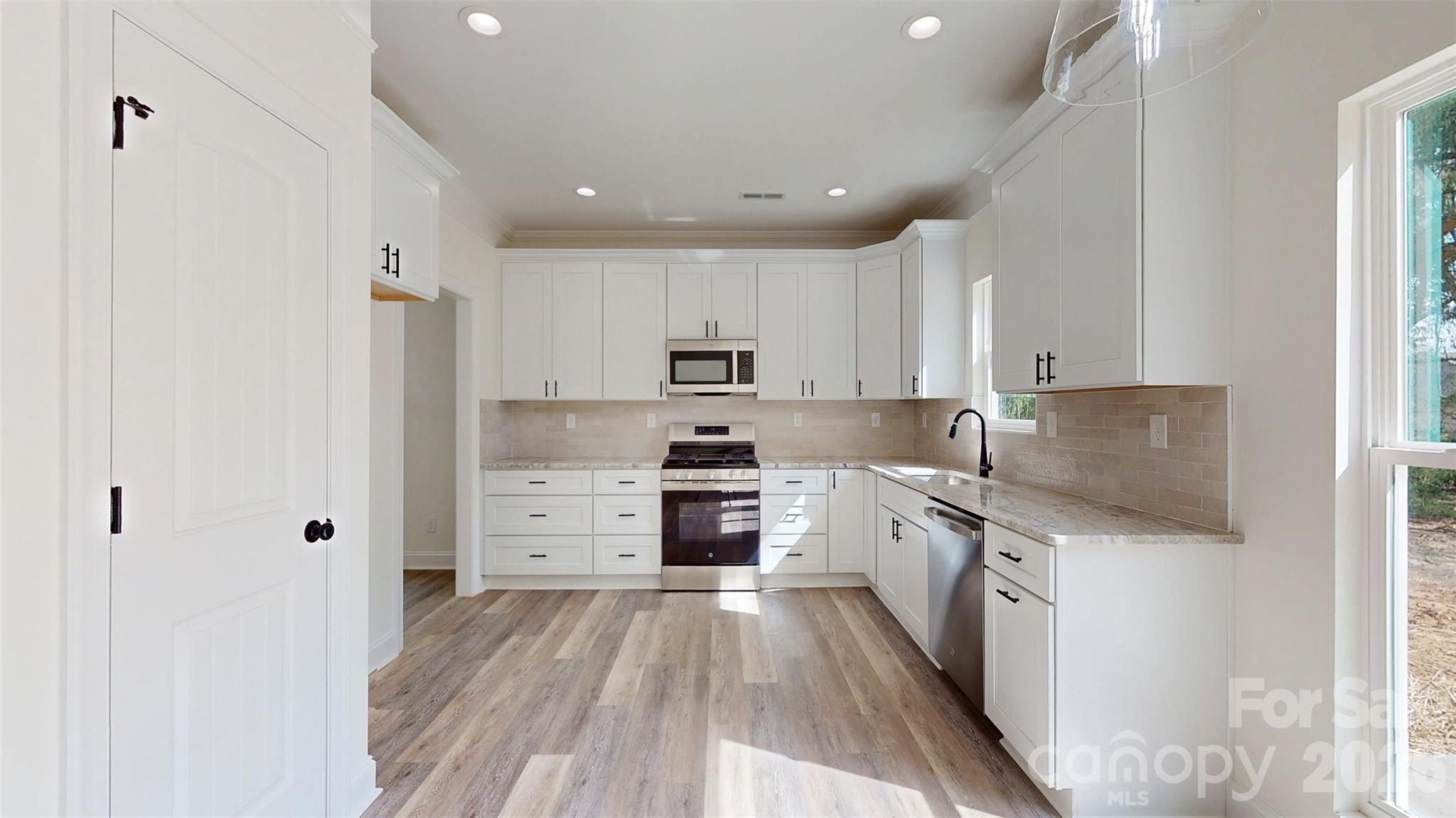 2902 Sweetgrass Lane. Monroe, NC 28112