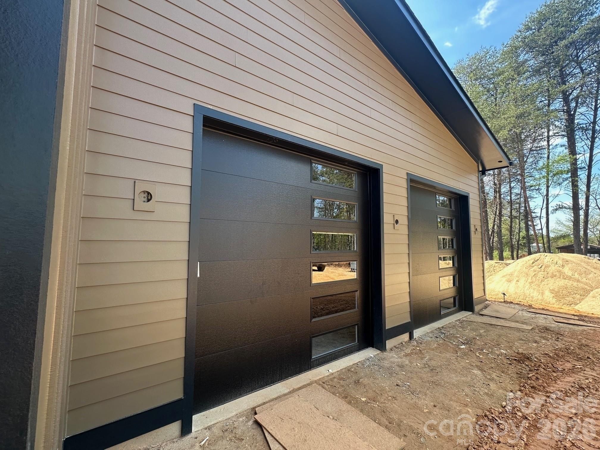 7501 Sherrills Ford Road. Sherrills Ford, NC 28673