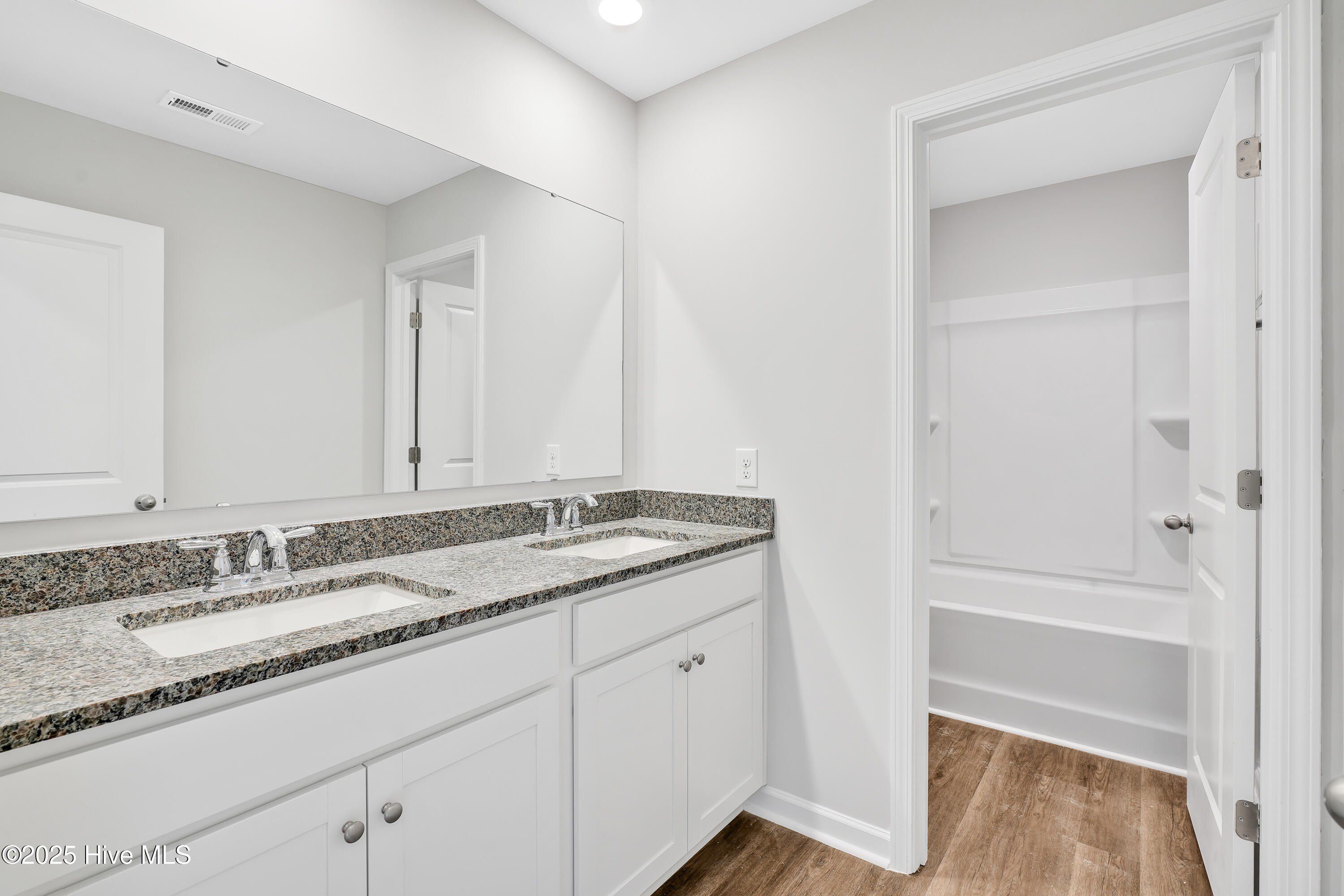 435 Oak Knoll Drive Unit 60. Jacksonville, NC 28546