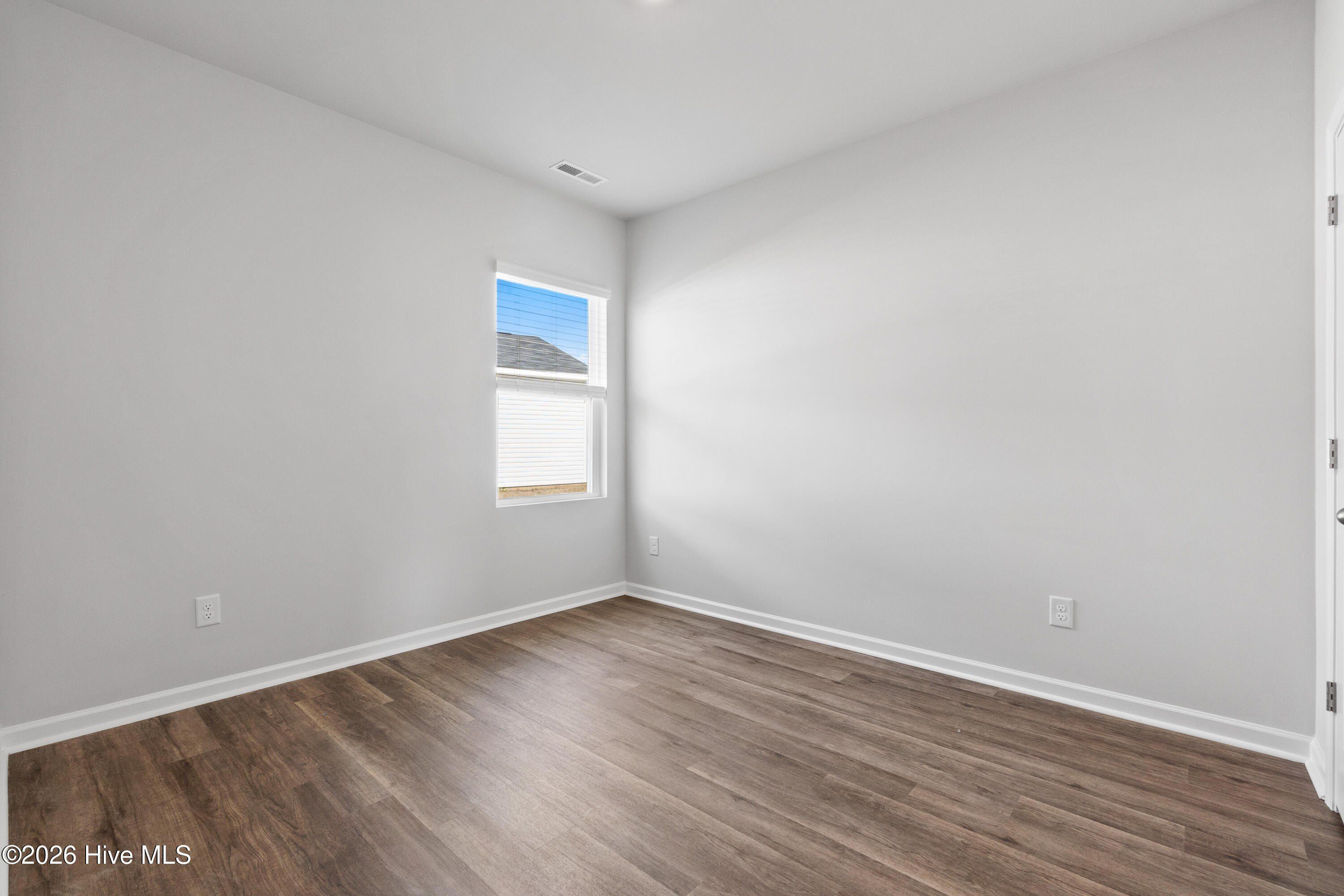 628 S Squires Run Lane. Richlands, NC 28574