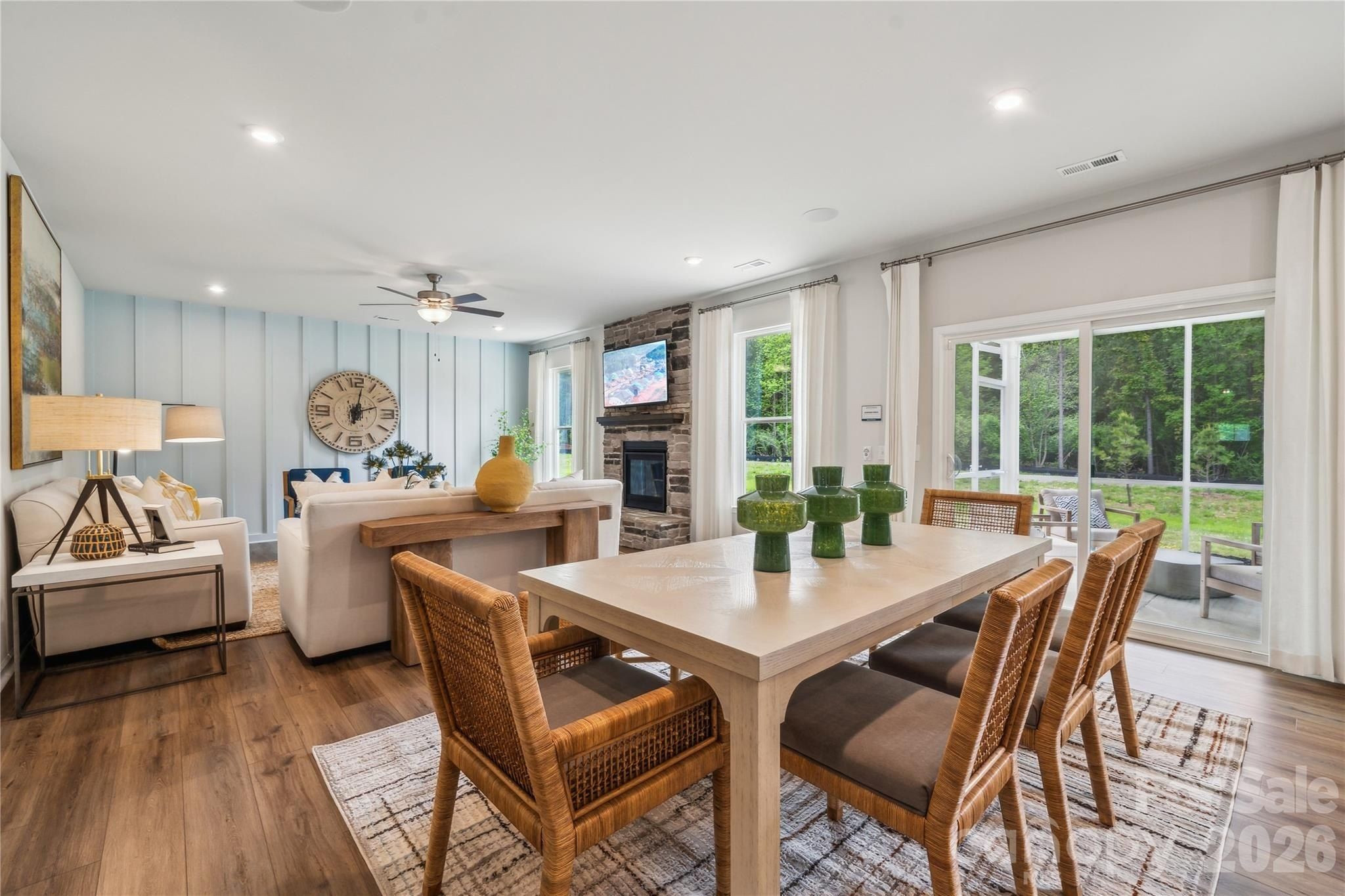 4137 Vista Pine Drive. Charlotte, NC 28215