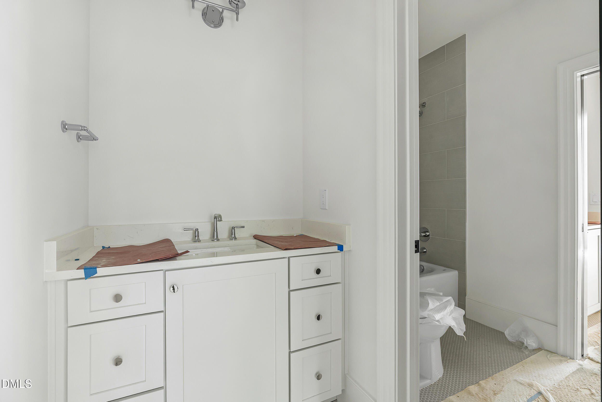 6 Chantilly Place. Durham, NC 27707