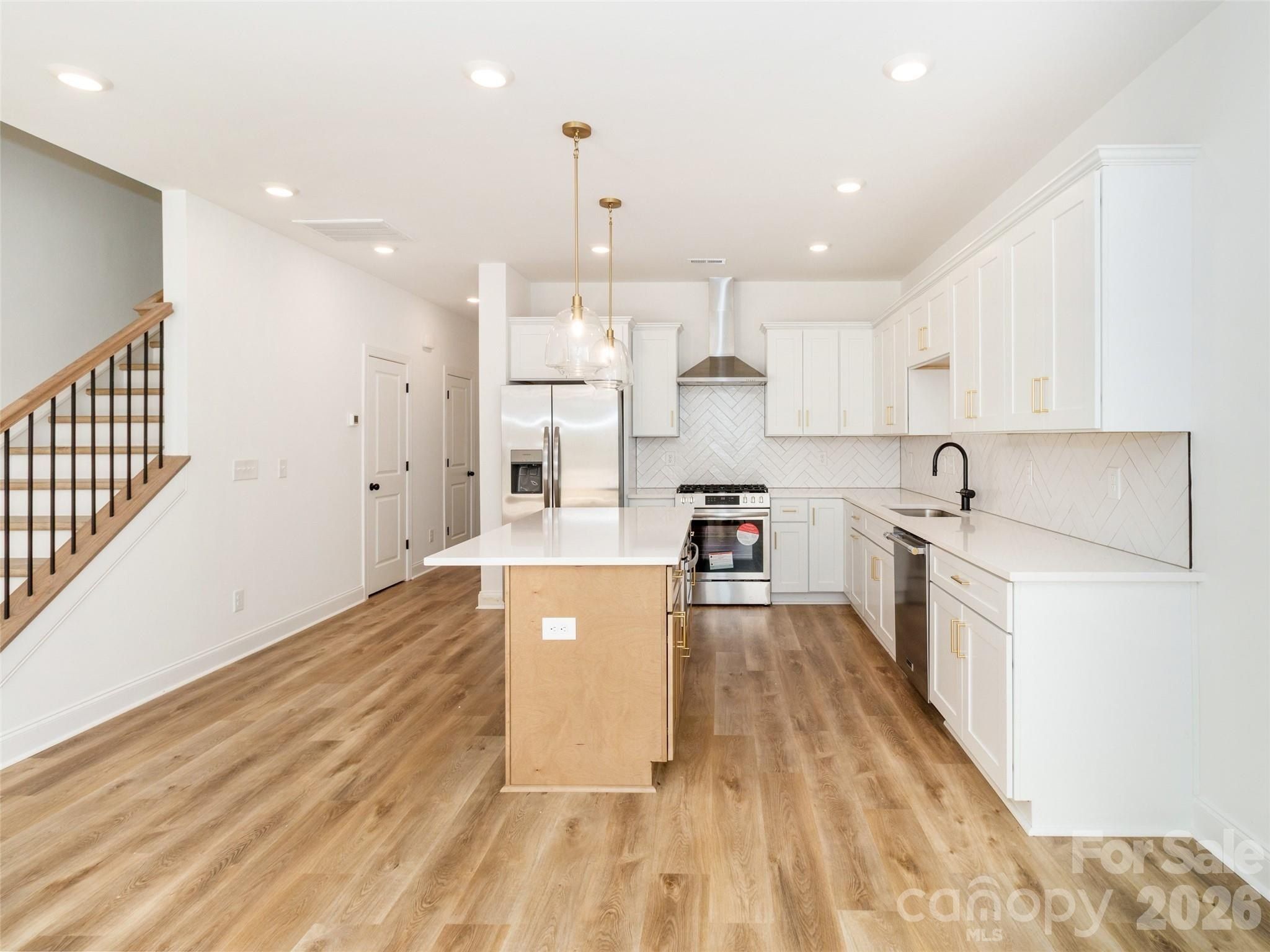 2521 Elon Street. Charlotte, NC 28208