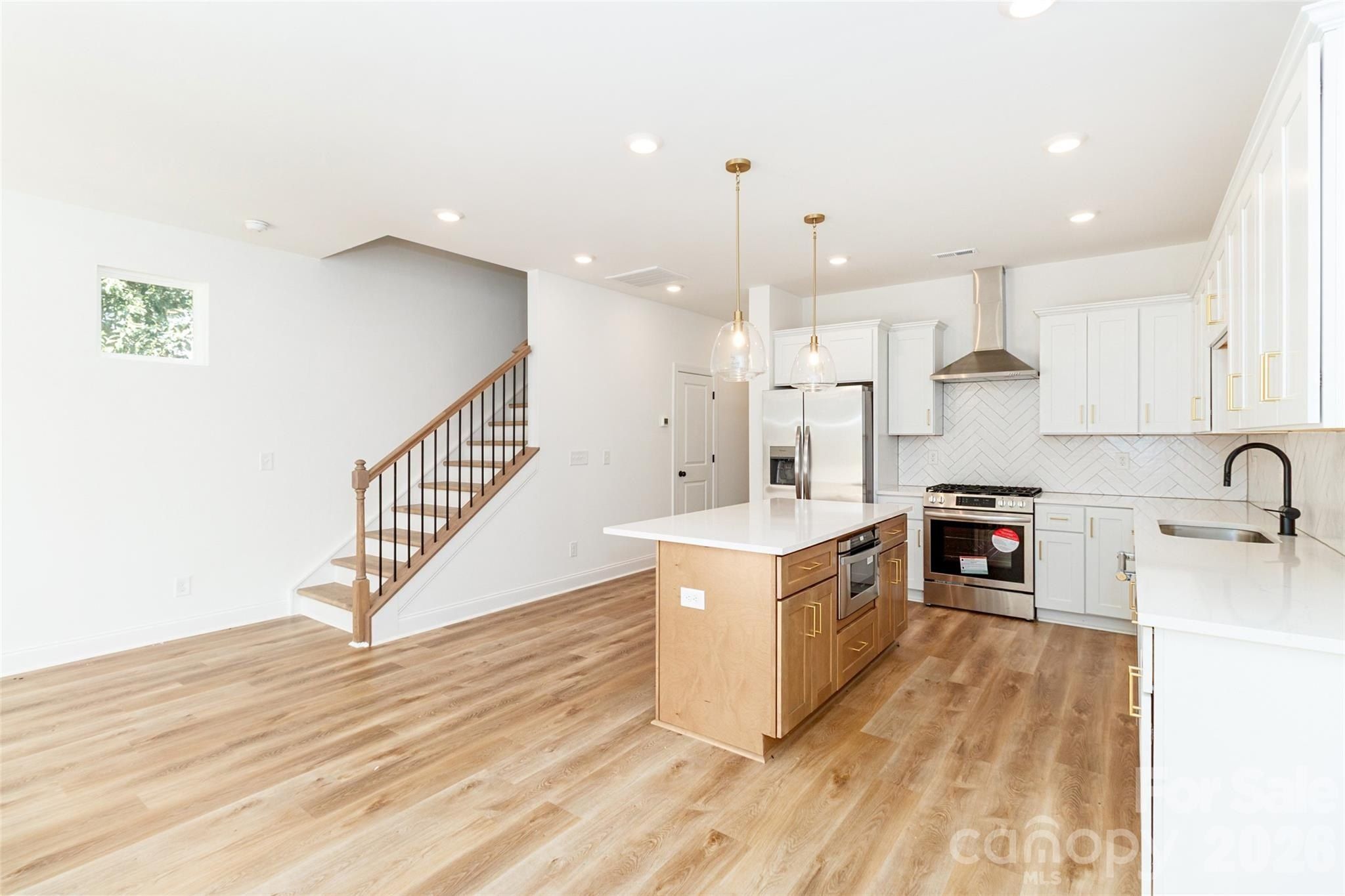 2521 Elon Street. Charlotte, NC 28208
