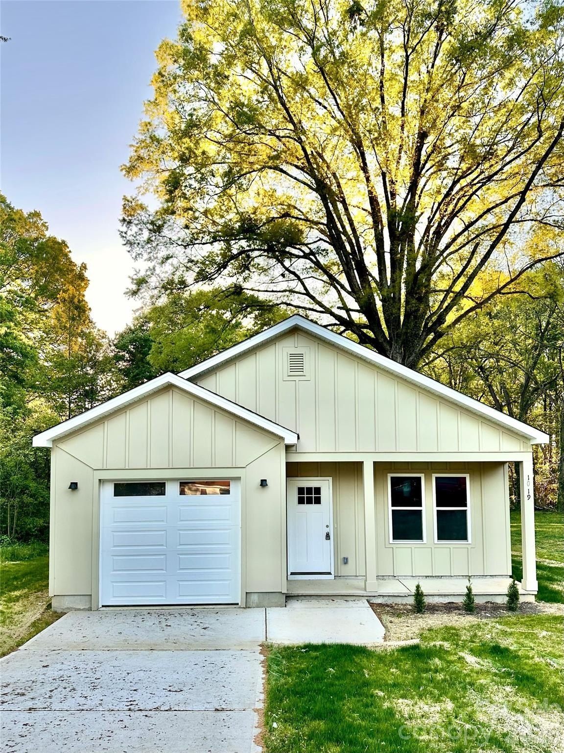 1019 N Ransom Street. Gastonia, NC 28052