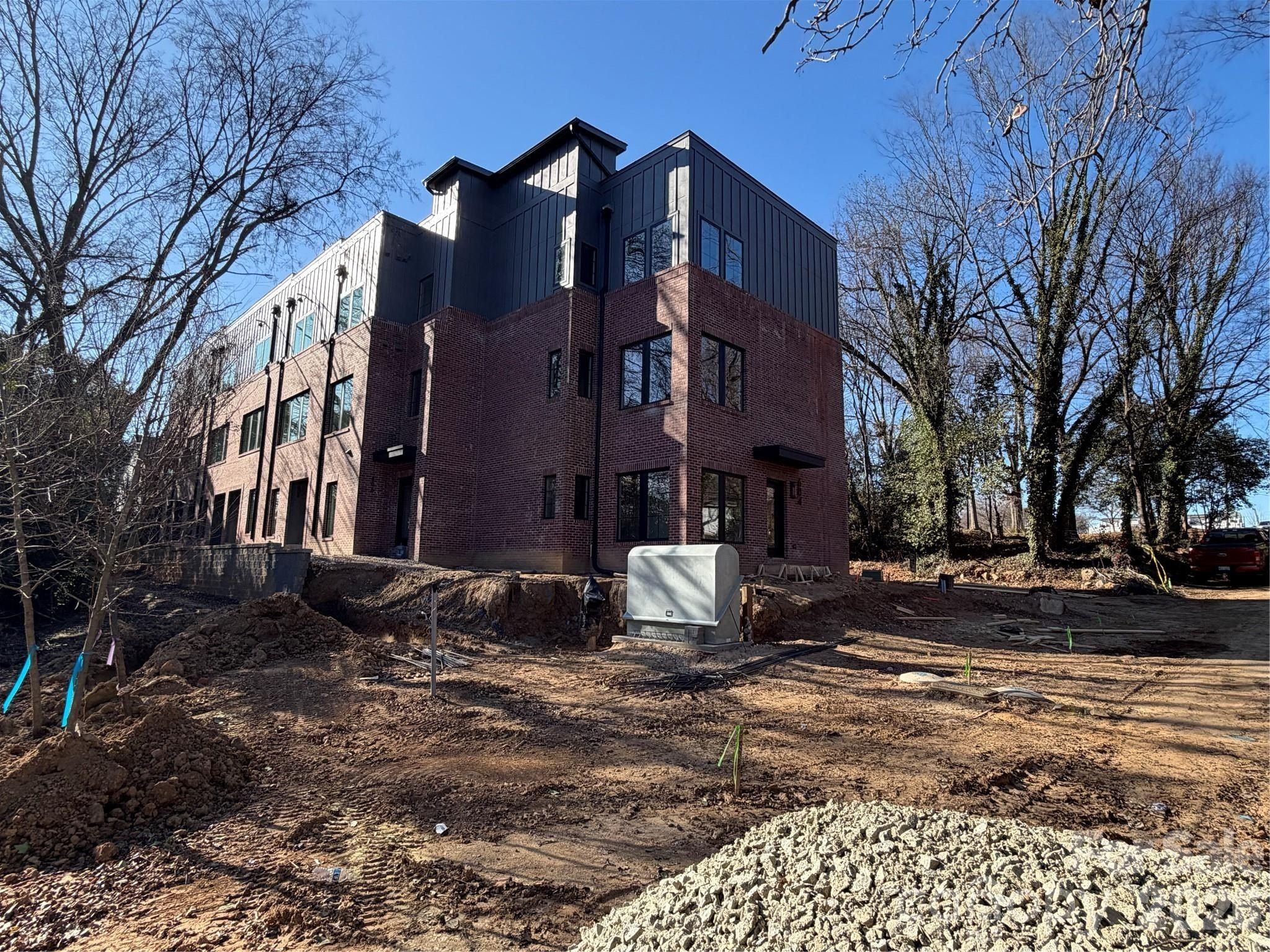 614 E 16Th Street. Charlotte, NC 28206