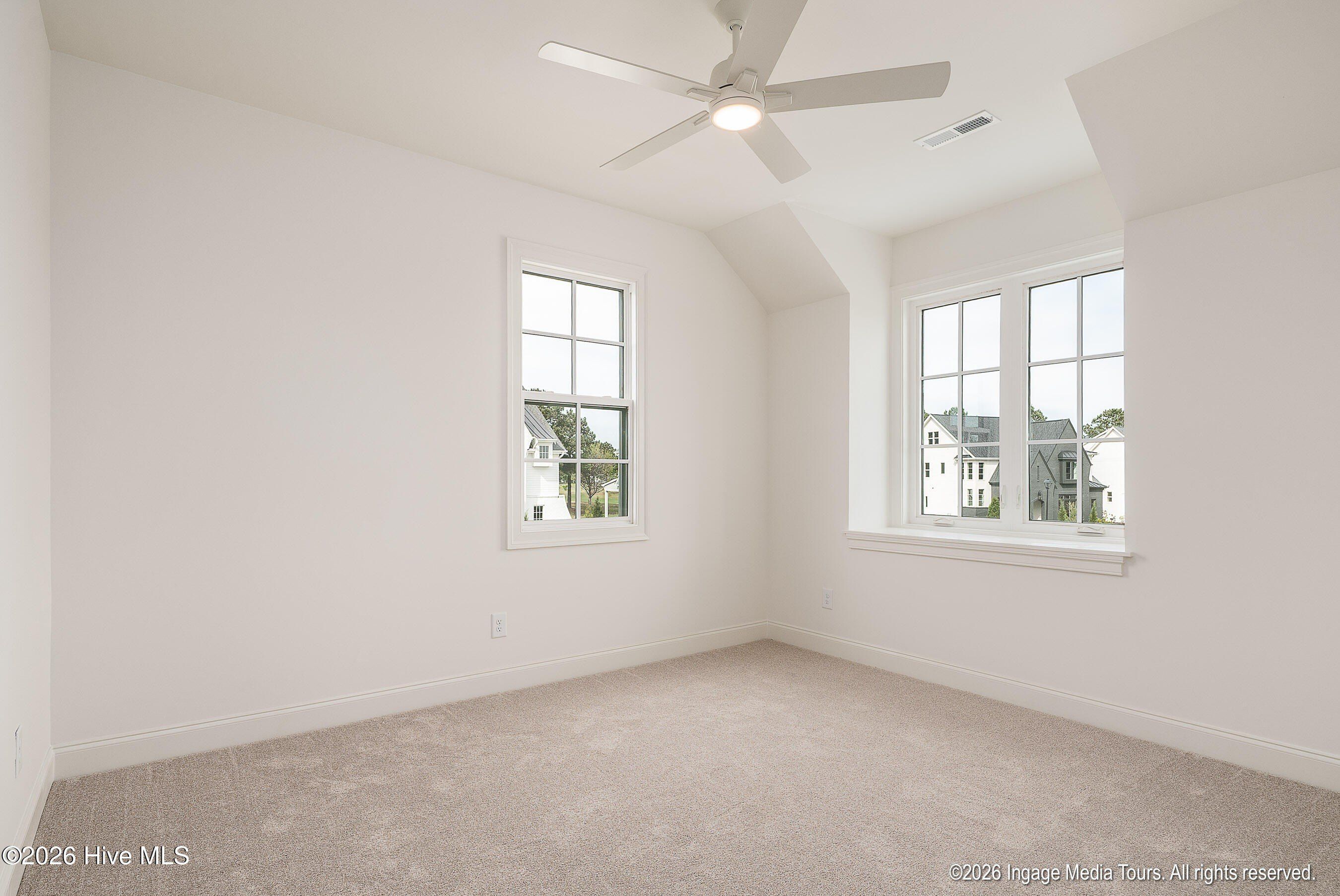 16 Pinewood Cove. Snow Hill, NC 28580