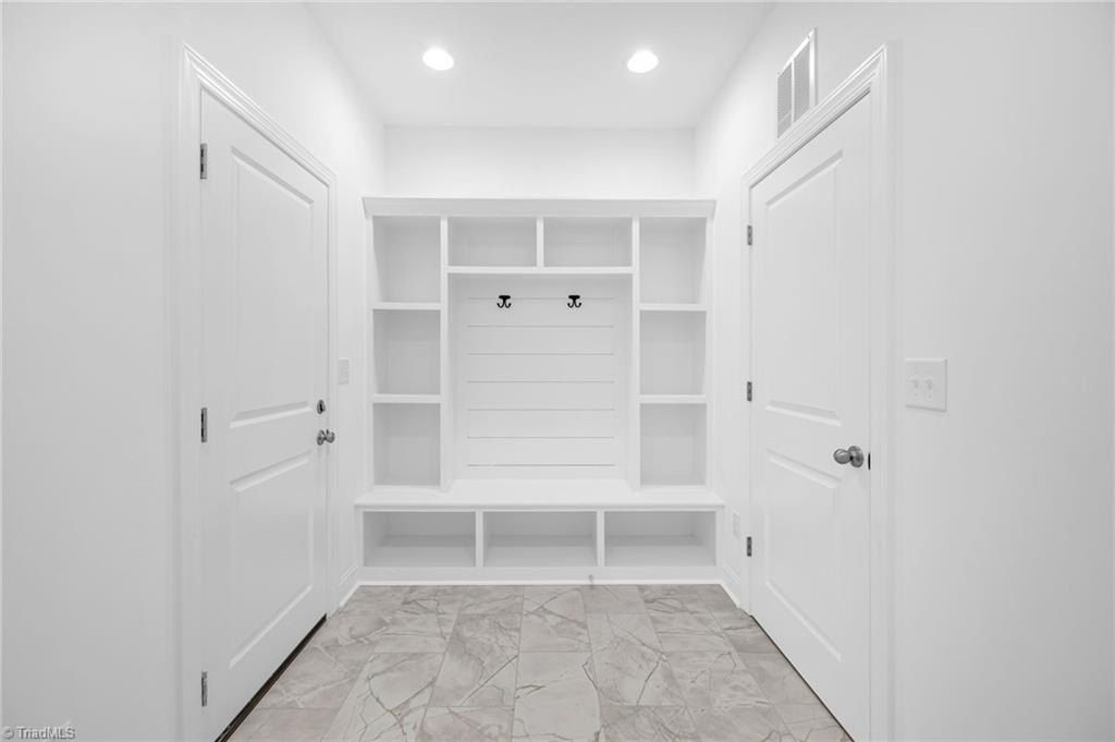 129 Legacy Lane. Eden, NC 27288