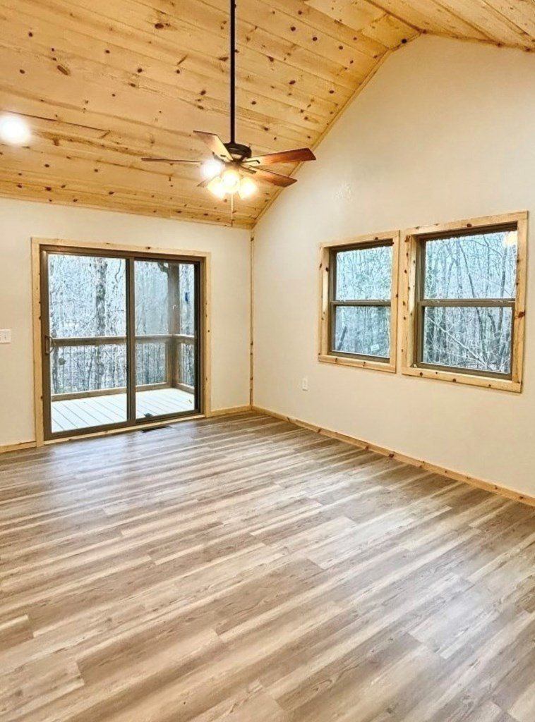 39 Horseshoe Branch. Murphy, NC 28906