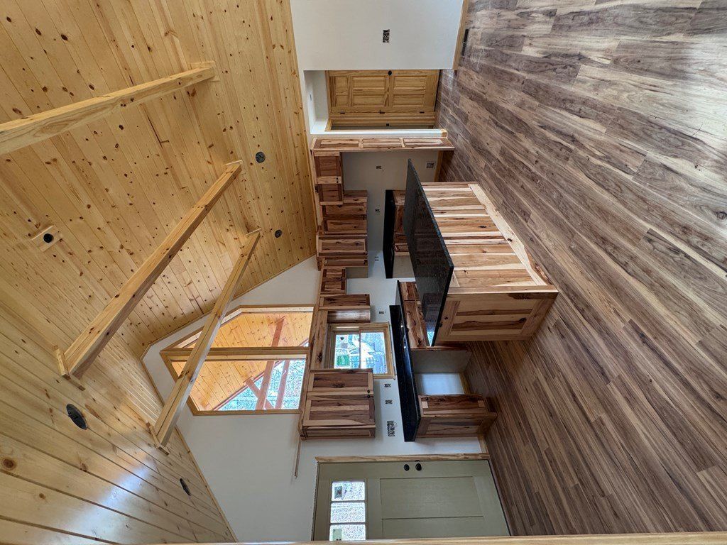 109 Chestnut Oaks Drive. Murphy, NC 28906