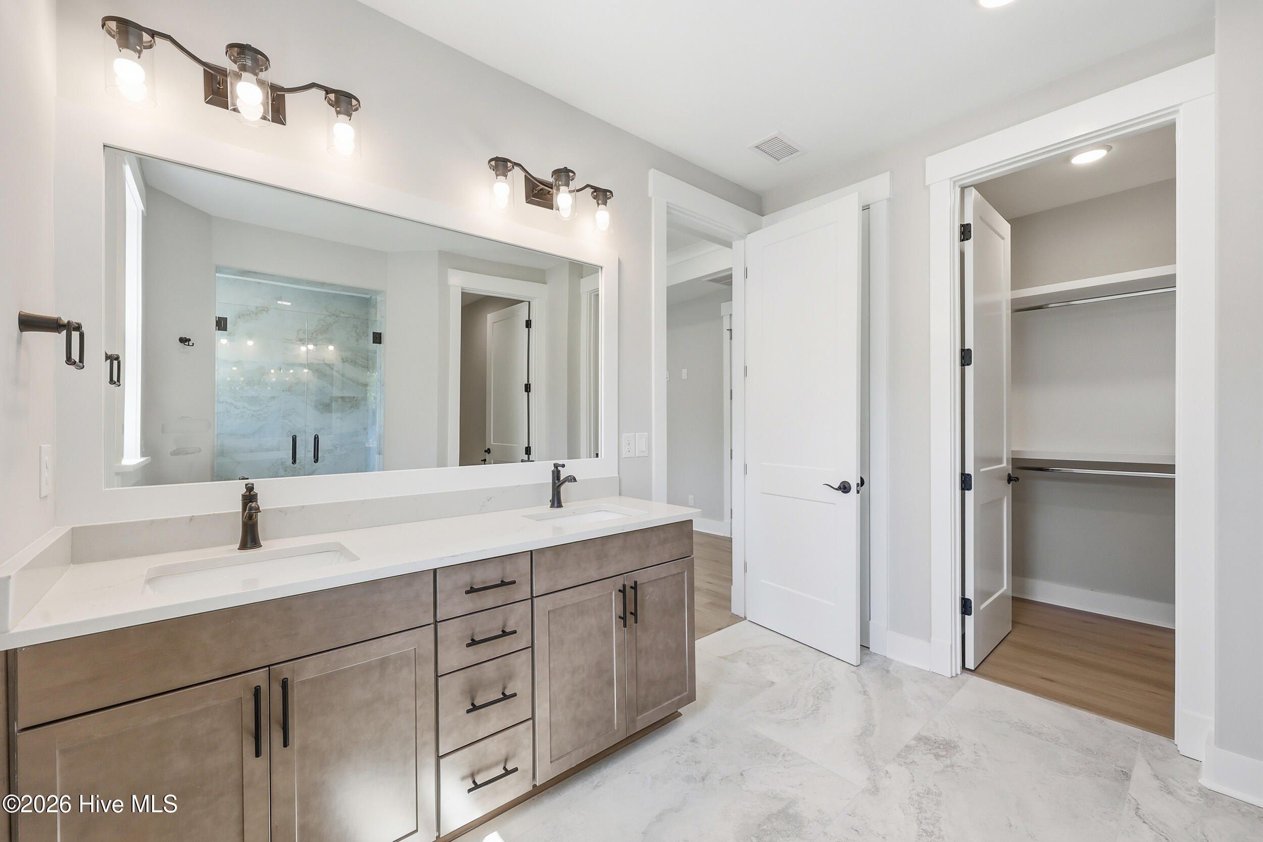 1992 Indigo Cove Way. Calabash, NC 28467