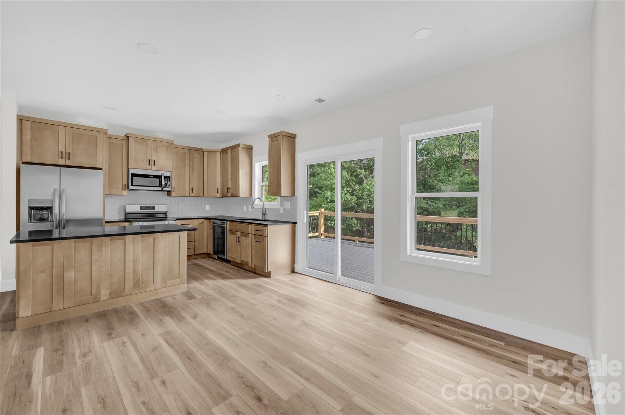 906 4Th Street Ne. Conover, NC 28613
