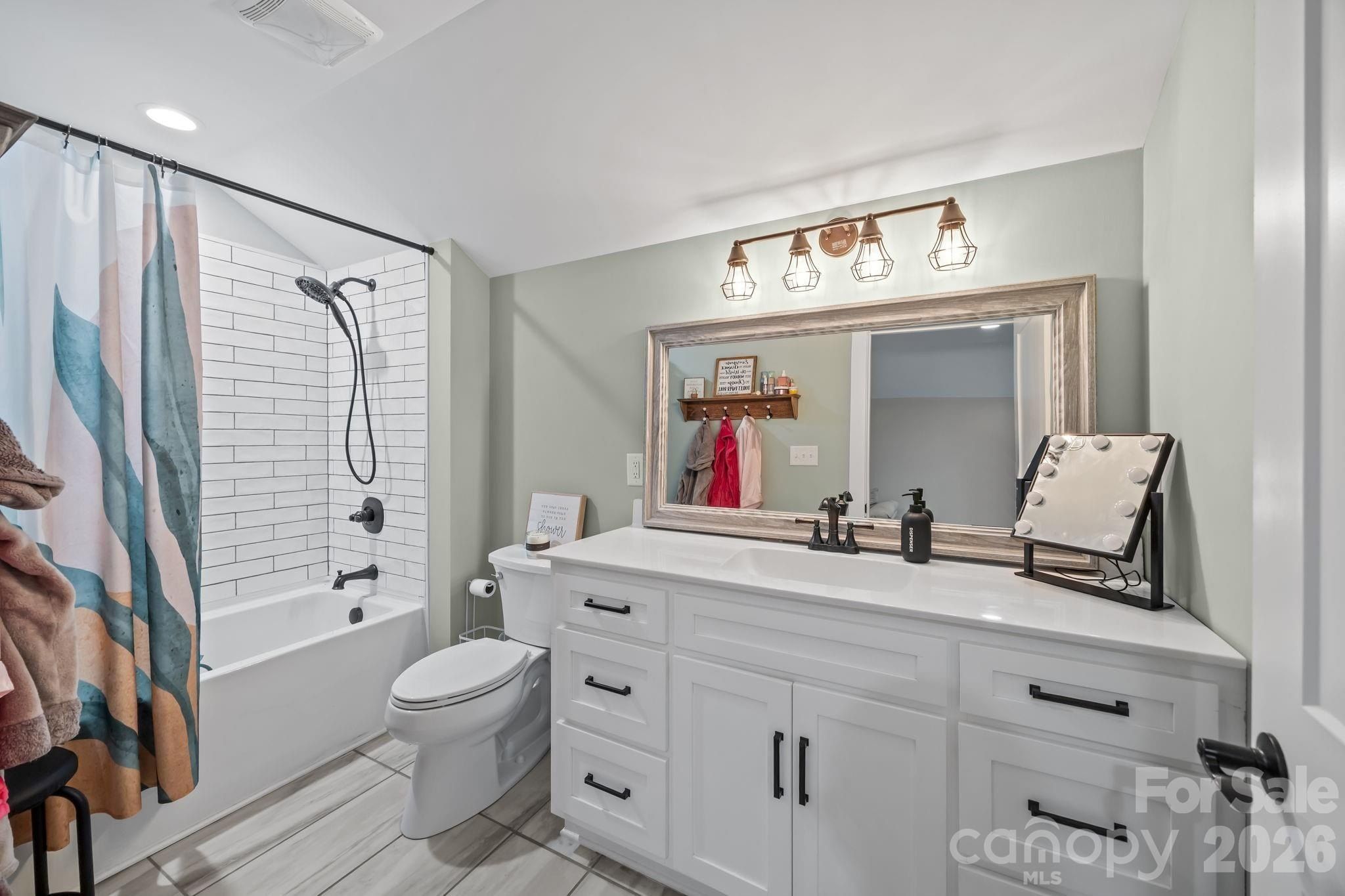147 Haystack Lane. Olin, NC 28660