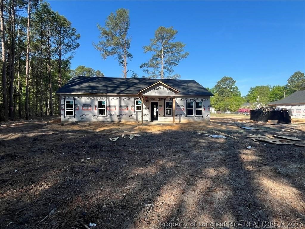 1434 Halsey Loop. Hope Mills, NC 28348