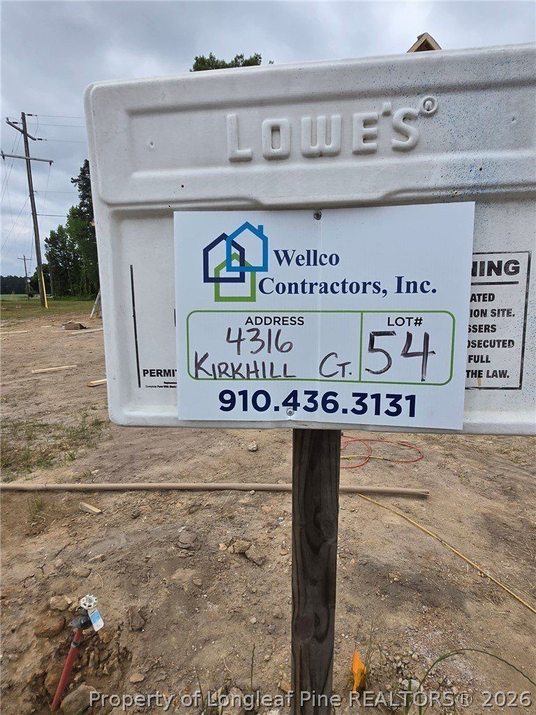 4316 Kirkhill Court. Wade, NC 28395