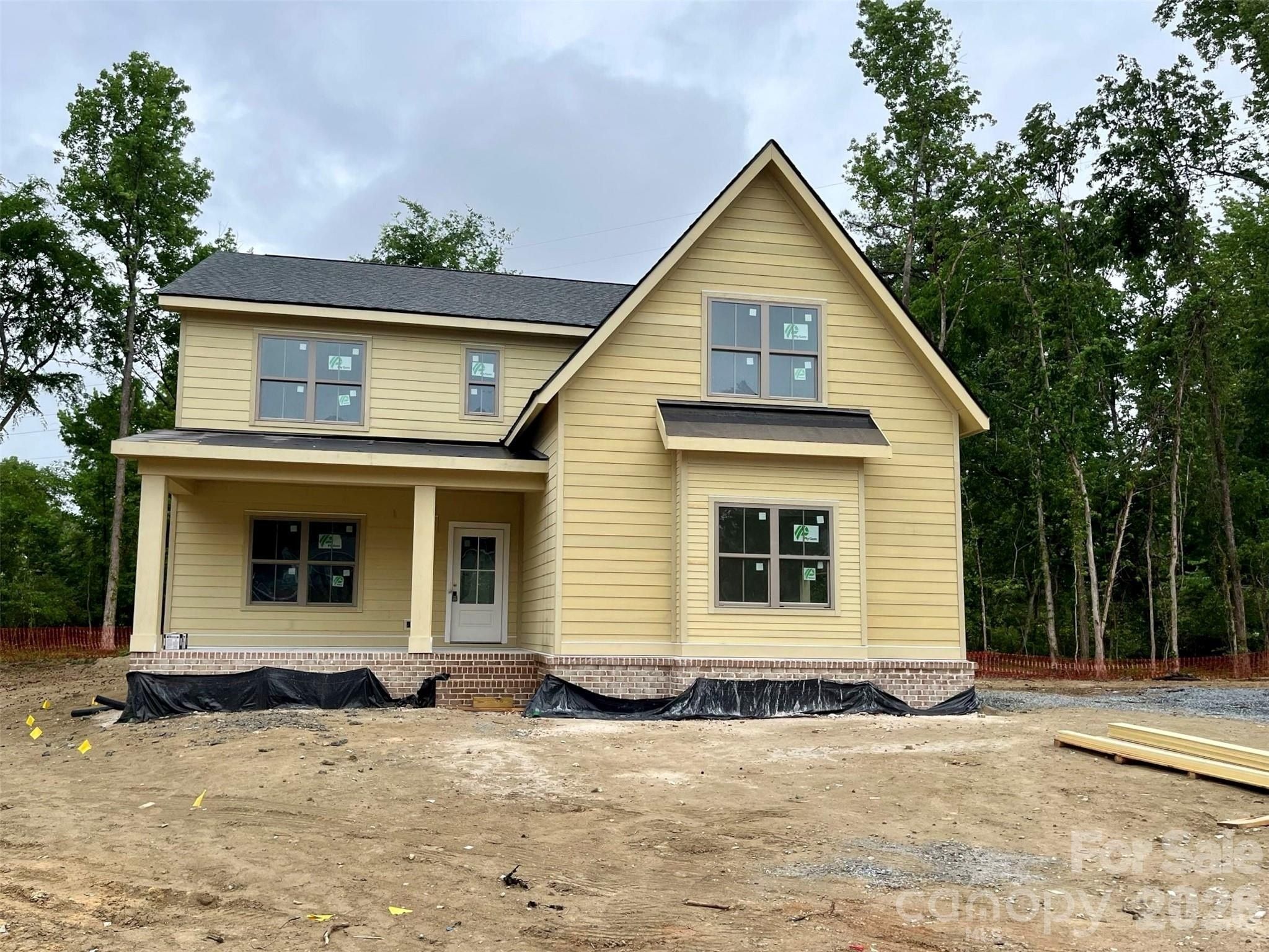 2315 Chateau Court. Matthews, NC 28105