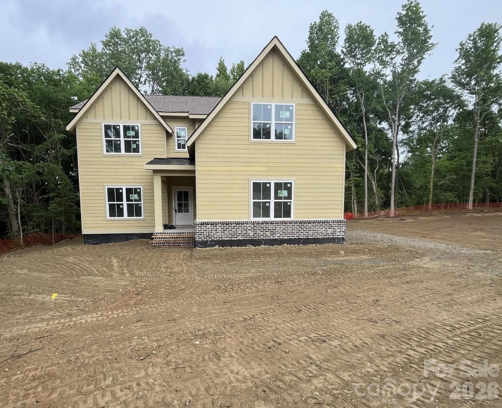 2311 Chateau Court. Matthews, NC 28105