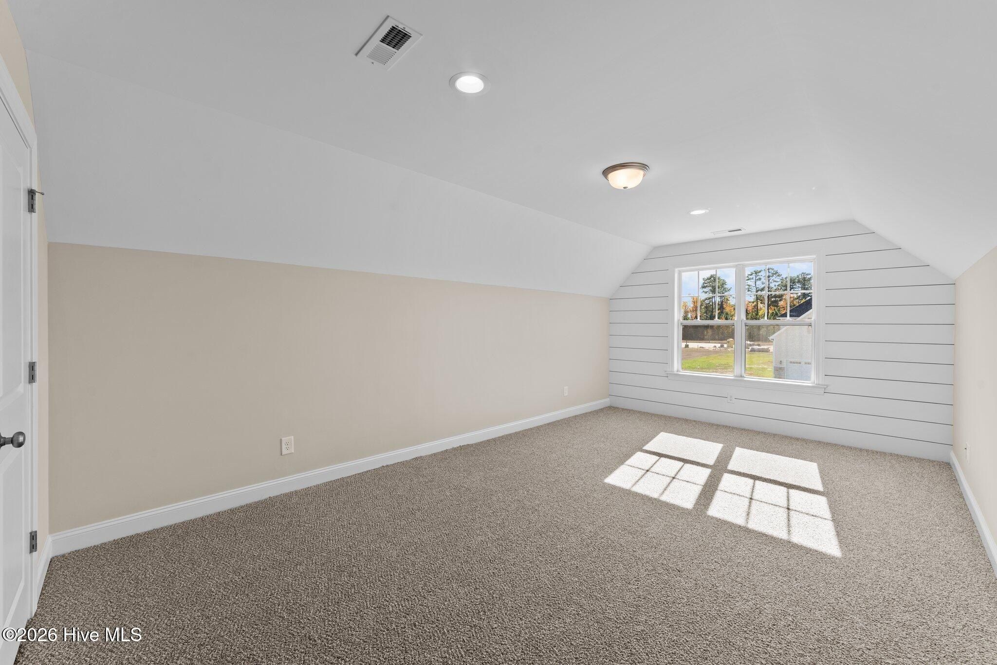 3433 Rockbend Road. Winterville, NC 28590
