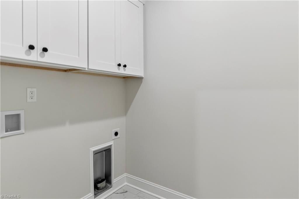 273 Stonybrook Drive. Lexington, NC 27295