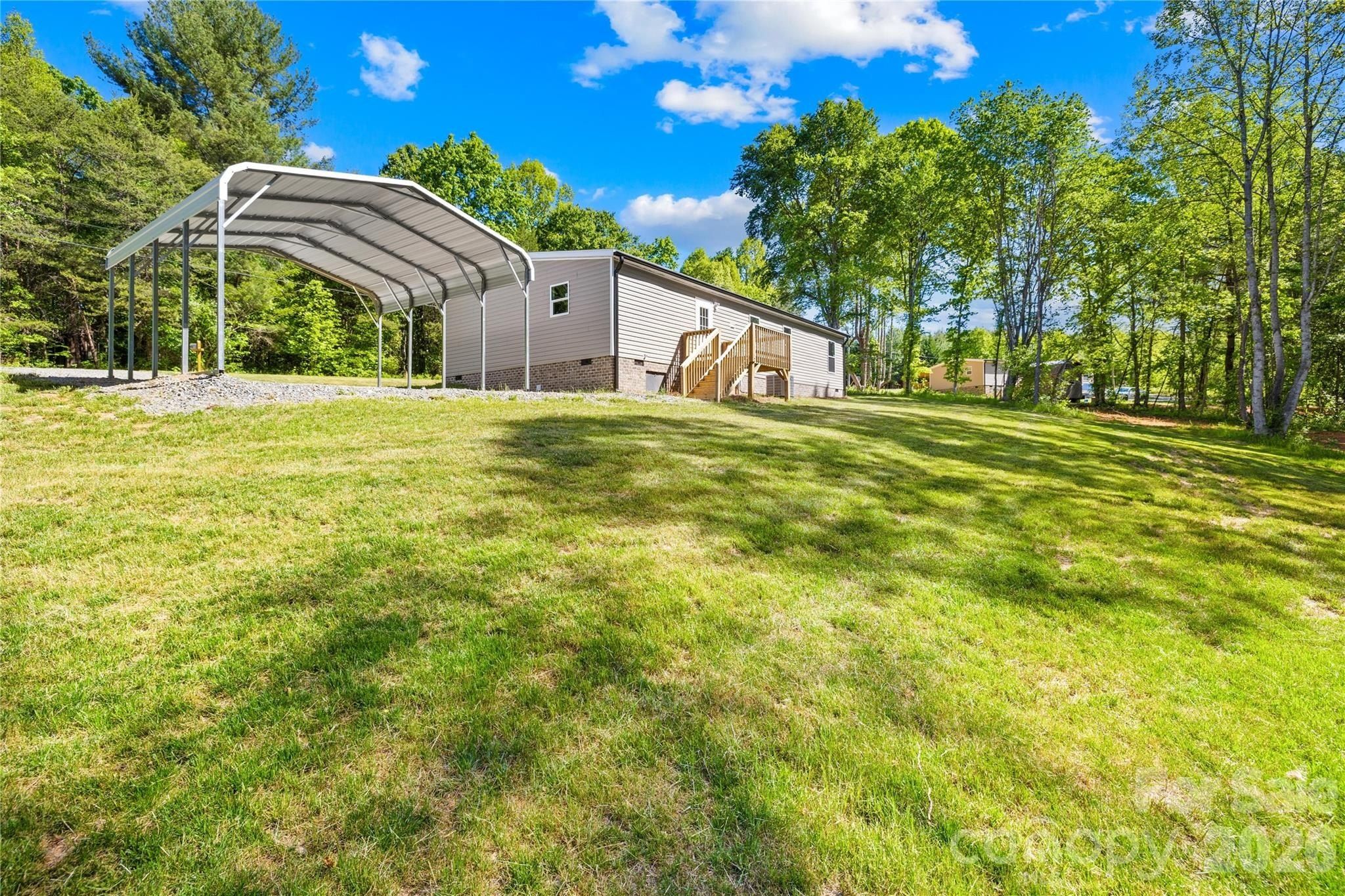 251 Center Lane. Thurmond, NC 28683