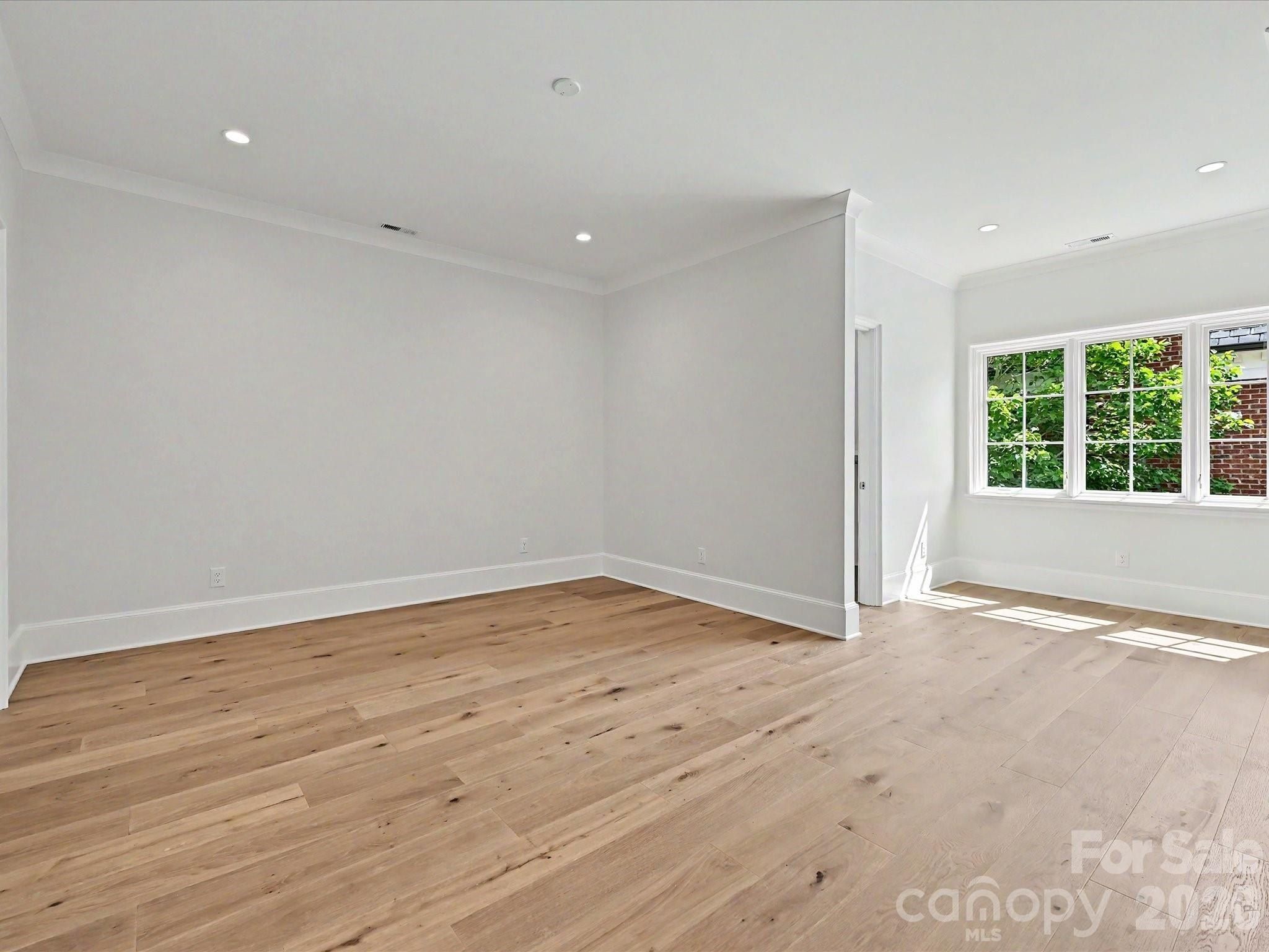 3701 Pelham Lane. Charlotte, NC 28211