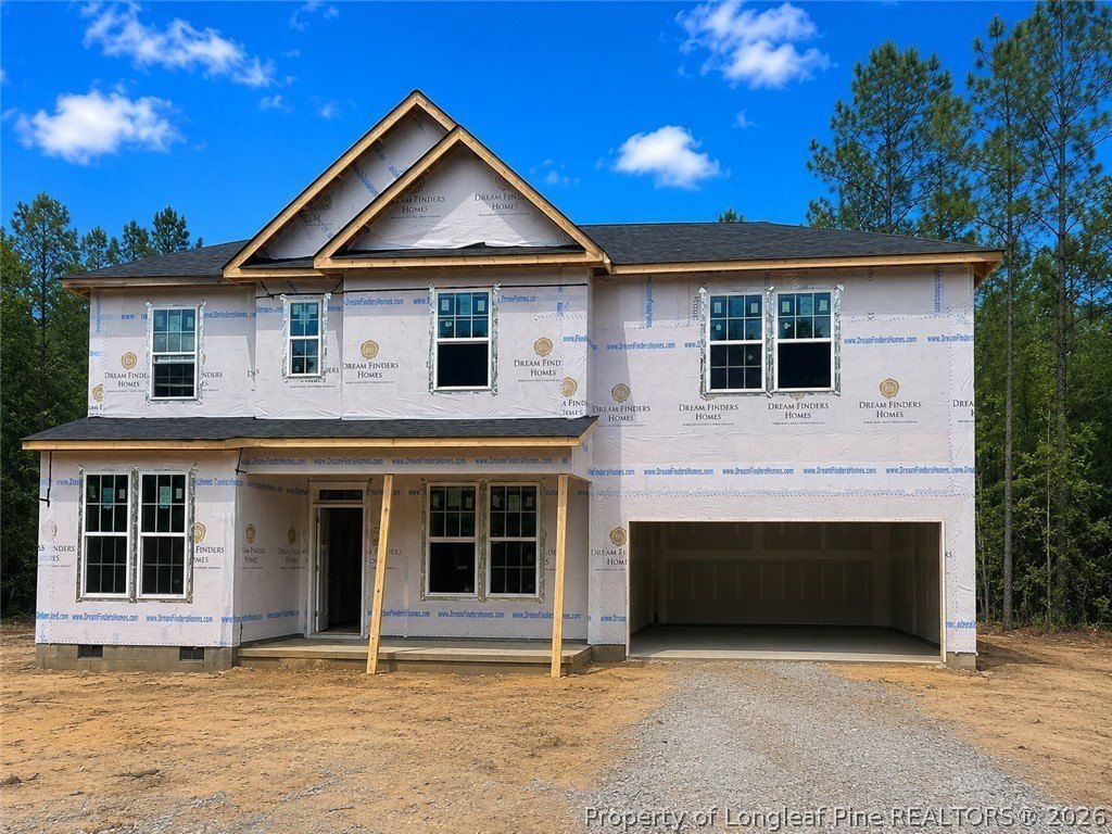 420 Grand Griffon Way. Lillington, NC 27546
