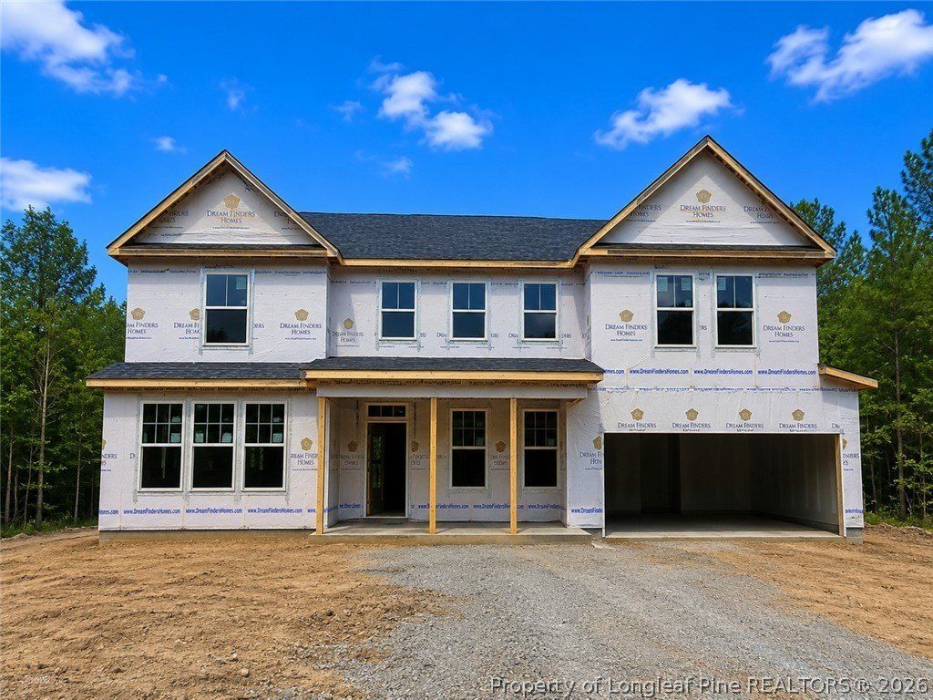 541 Grand Griffon Way. Lillington, NC 27546