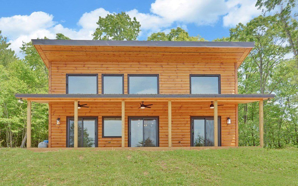 322 Deer Haven Trail. Murphy, NC 28906