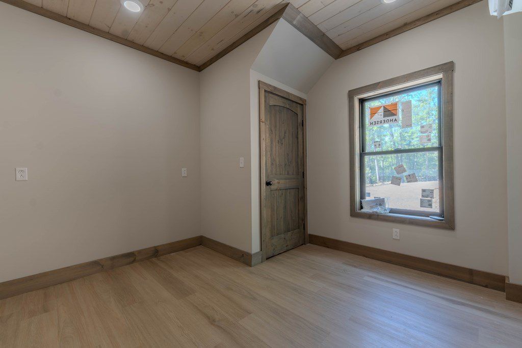 58 Mutt Ridge. Murphy, NC 28906