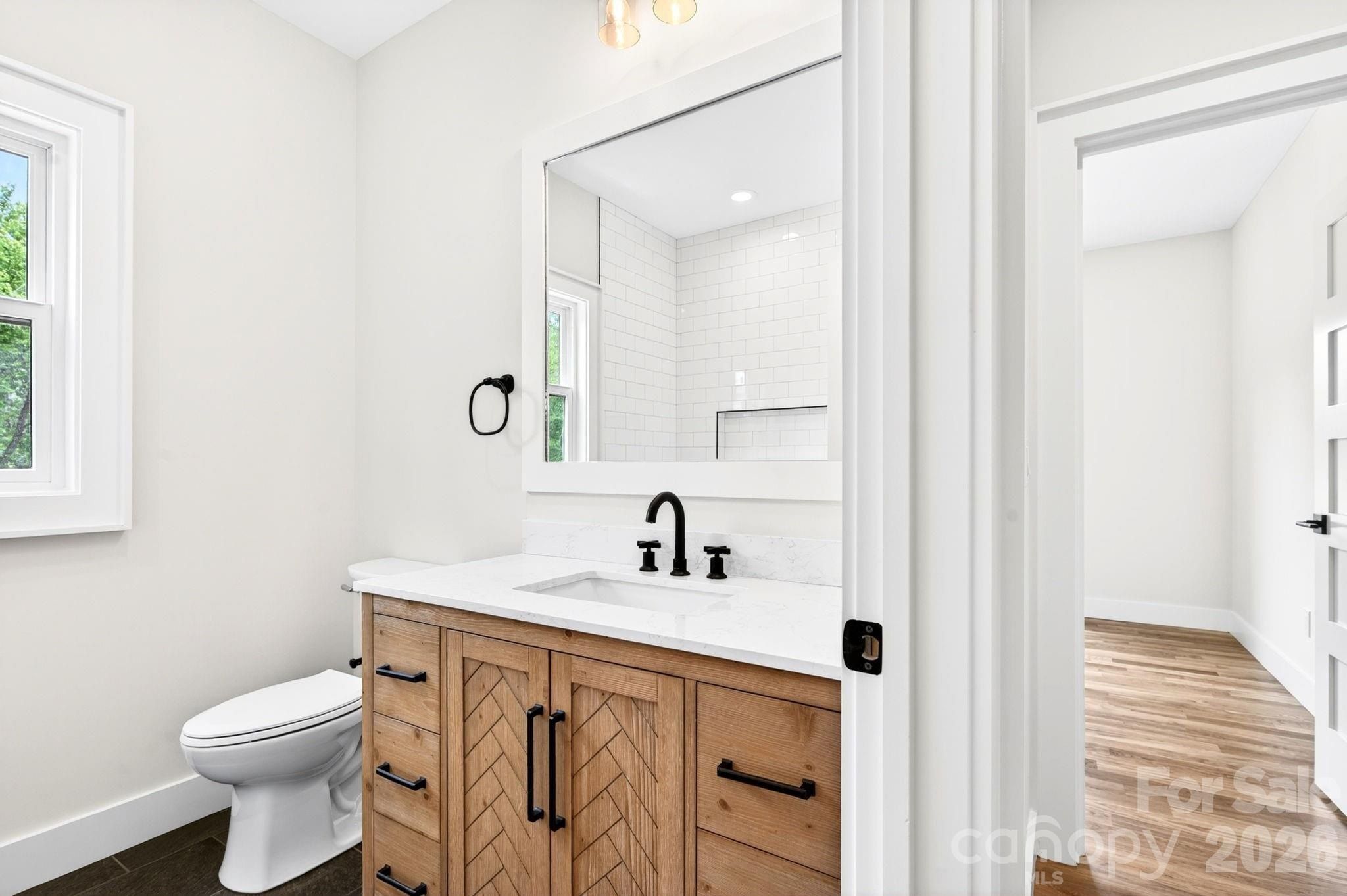 34 Old Souther Road. Mills River, NC 28759