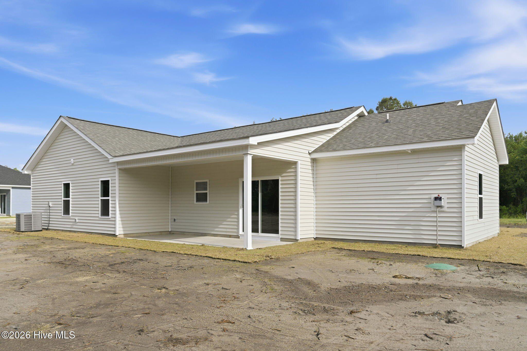 2612 Fountaintown Road. Chinquapin, NC 28521