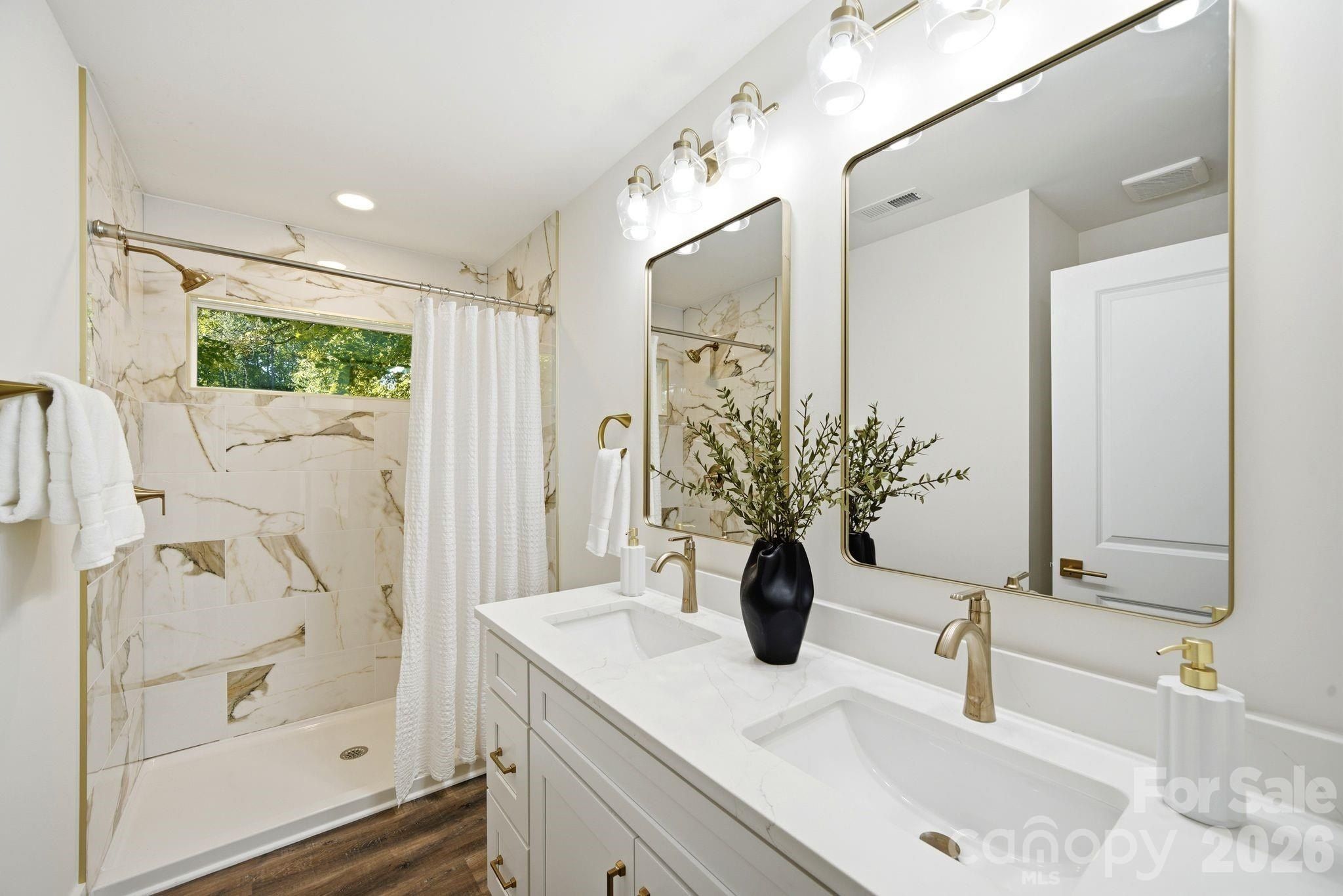 1731 Deer Street. Charlotte, NC 28214