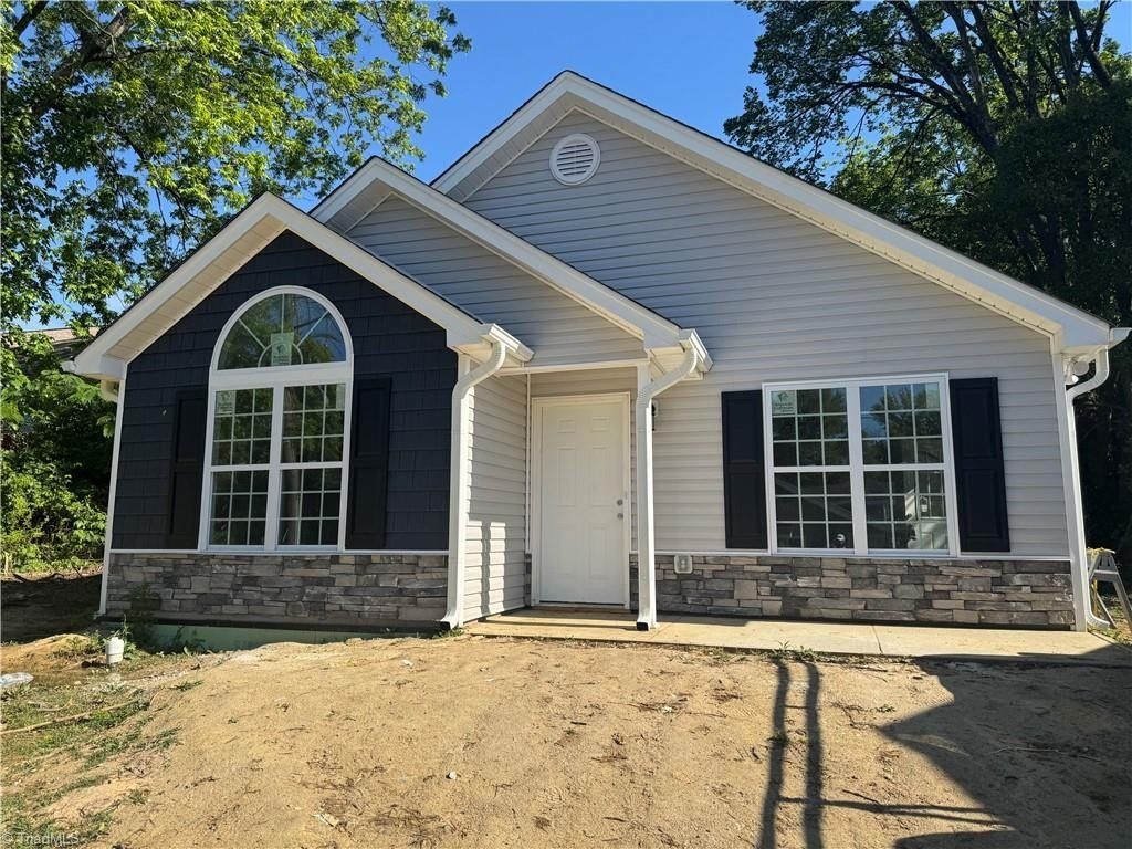 1003 E Russell Avenue. High Point, NC 27260