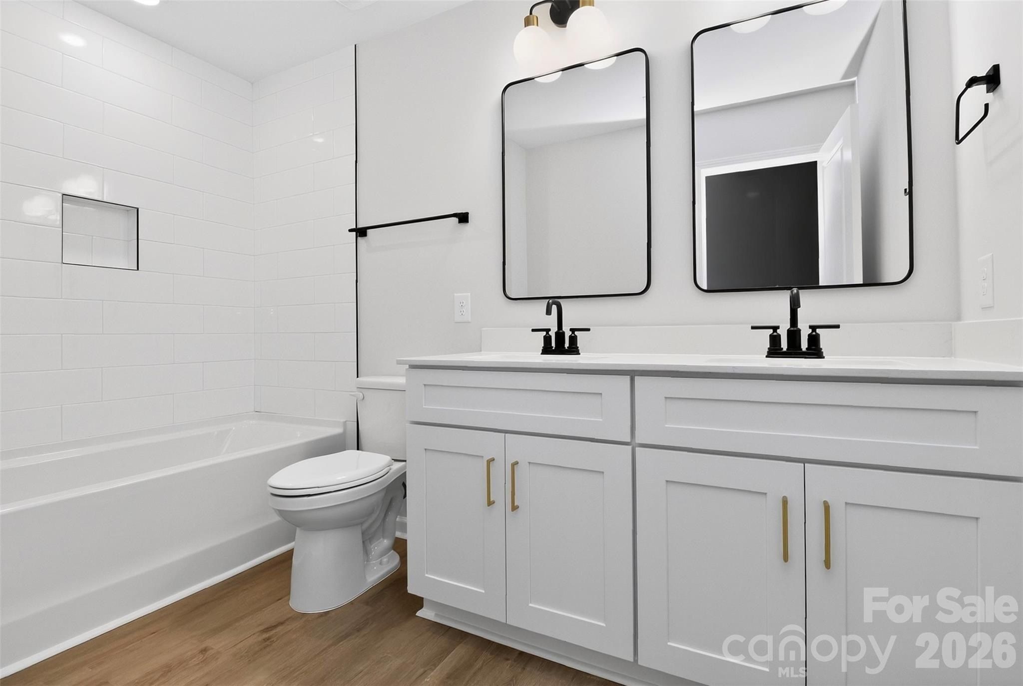 341 N Hoskins Road. Charlotte, NC 28216