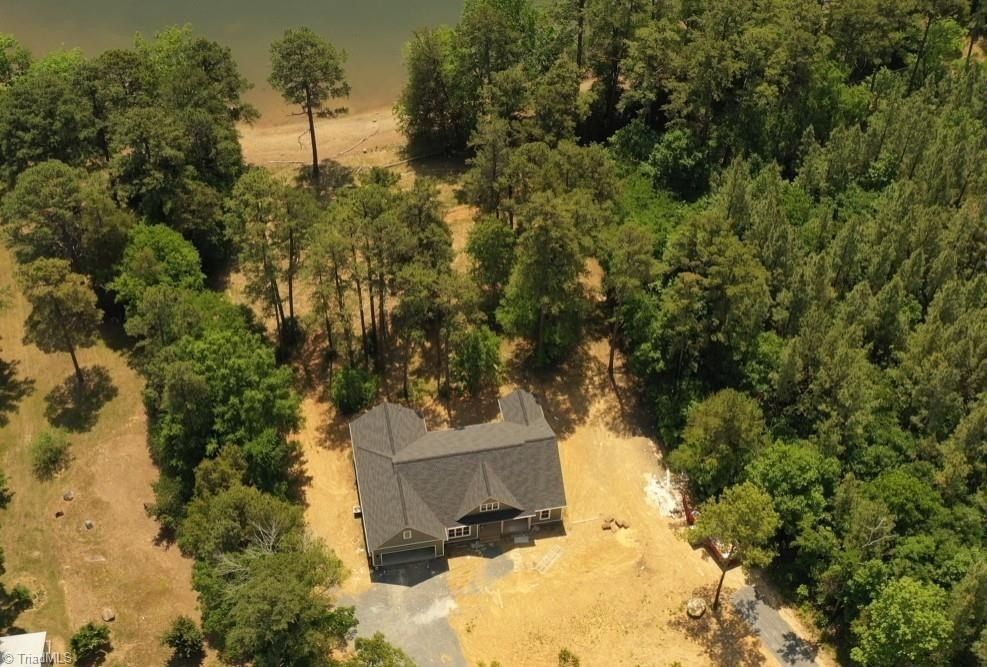 136 Serenity Pointe. Denton, NC 27239