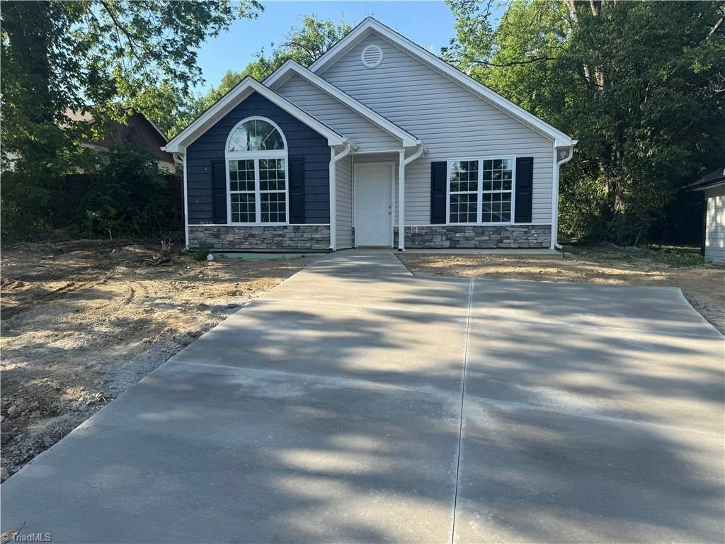 1003 E Russell Avenue. High Point, NC 27260
