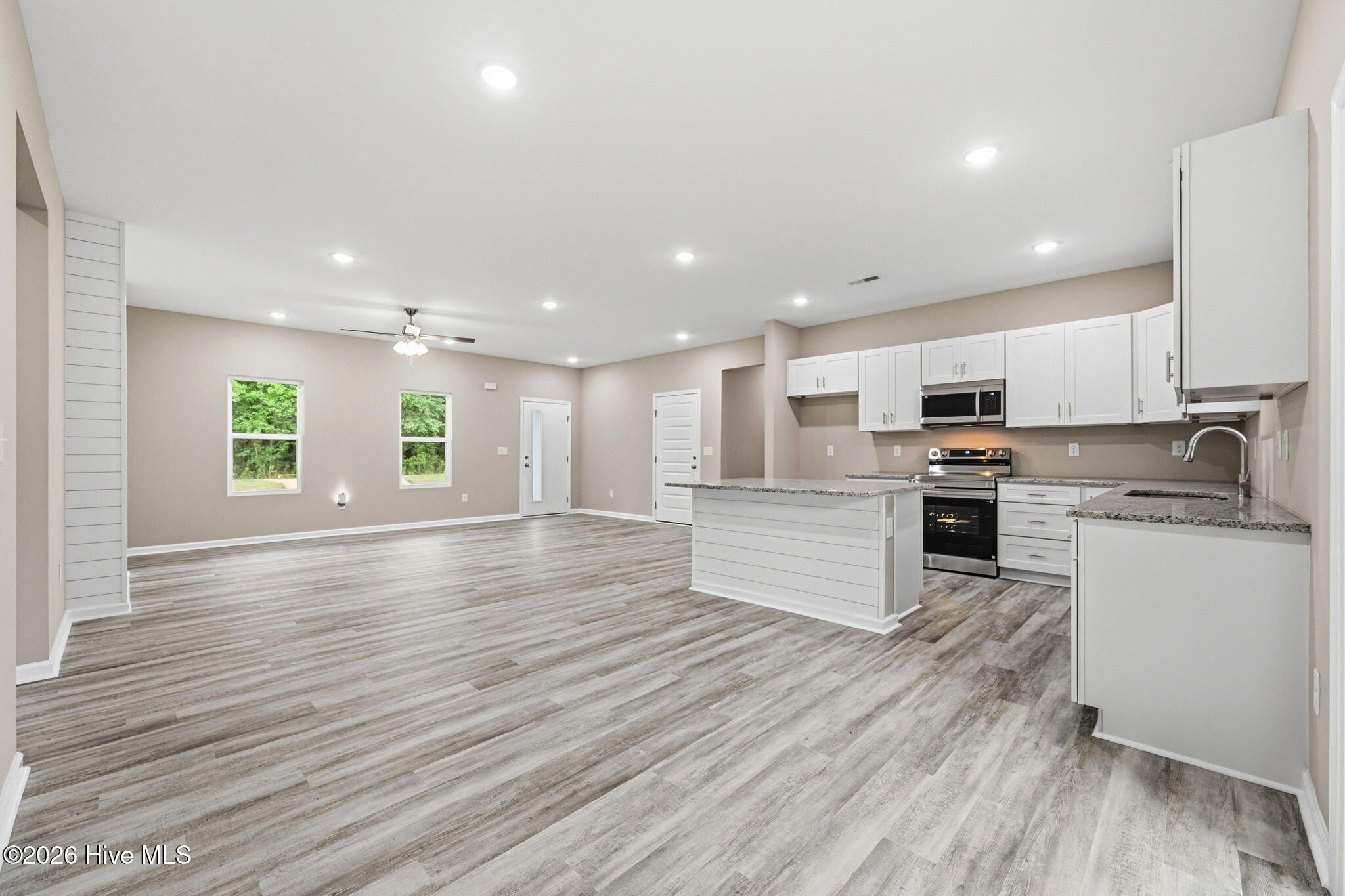 2624 Fountaintown Road. Chinquapin, NC 28521