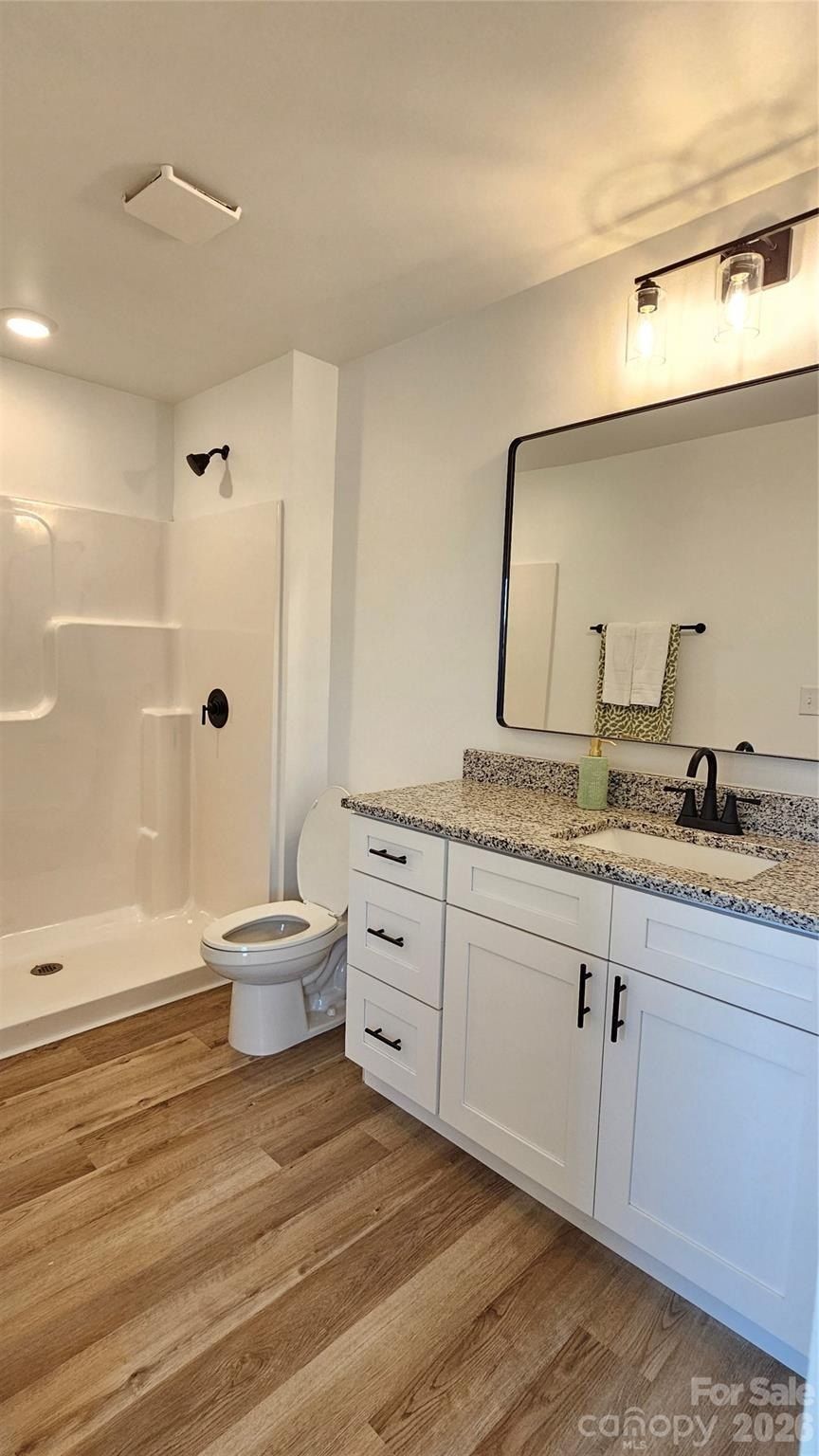 2910 21St Street Lane Ne. Hickory, NC 28601