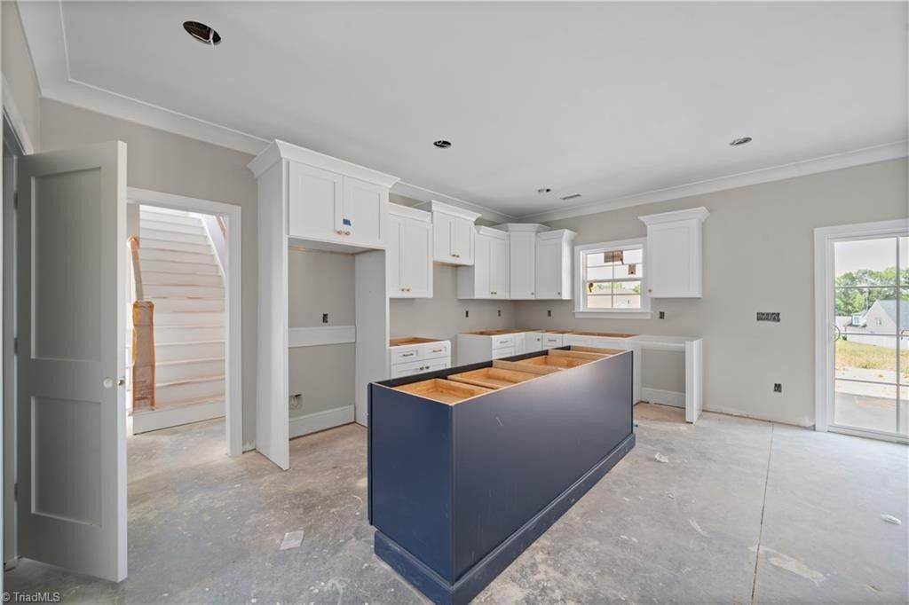 228 Avian Lane. Winston-Salem, NC 27127