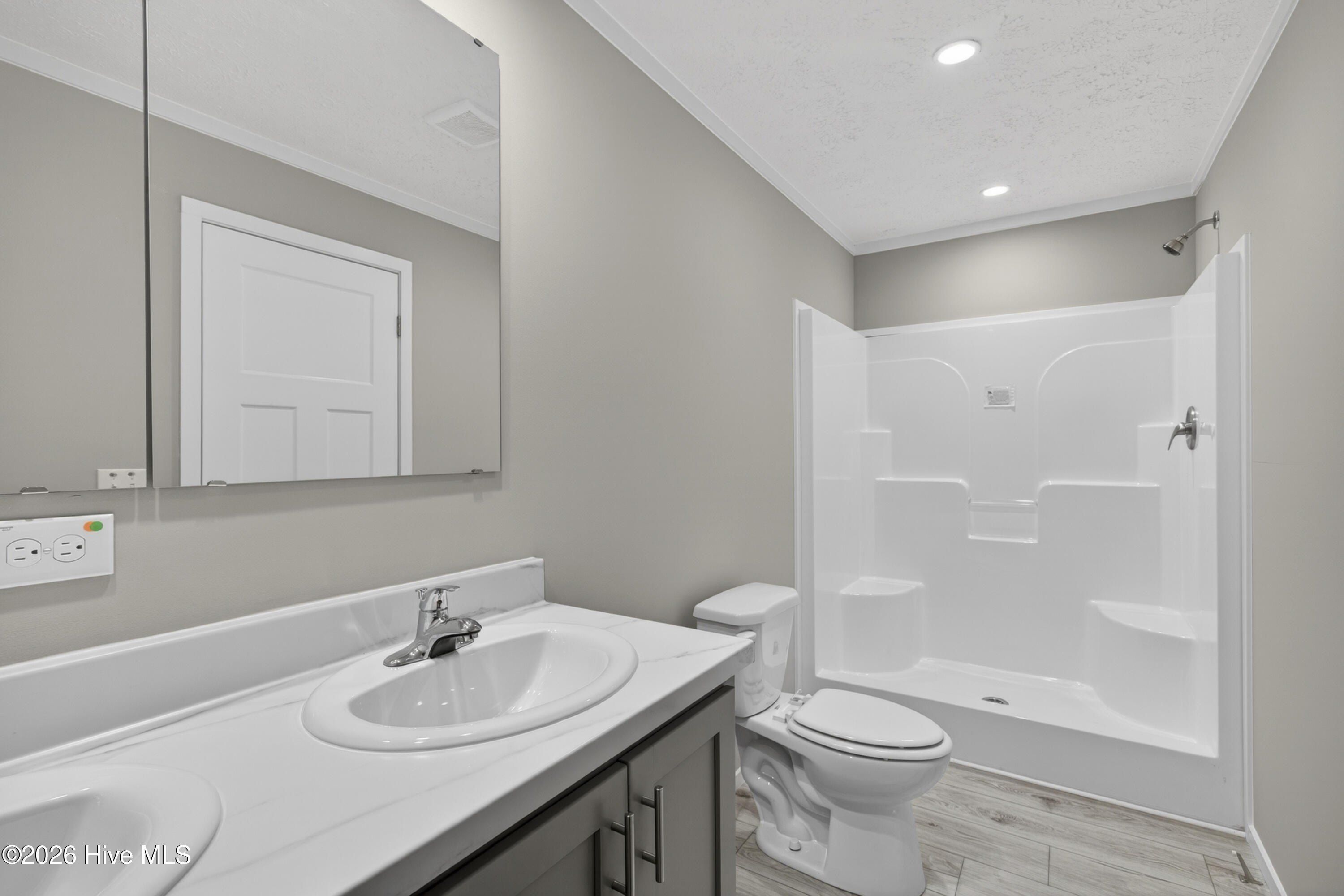 Pine Ridge Court. Castle Hayne, NC 28429