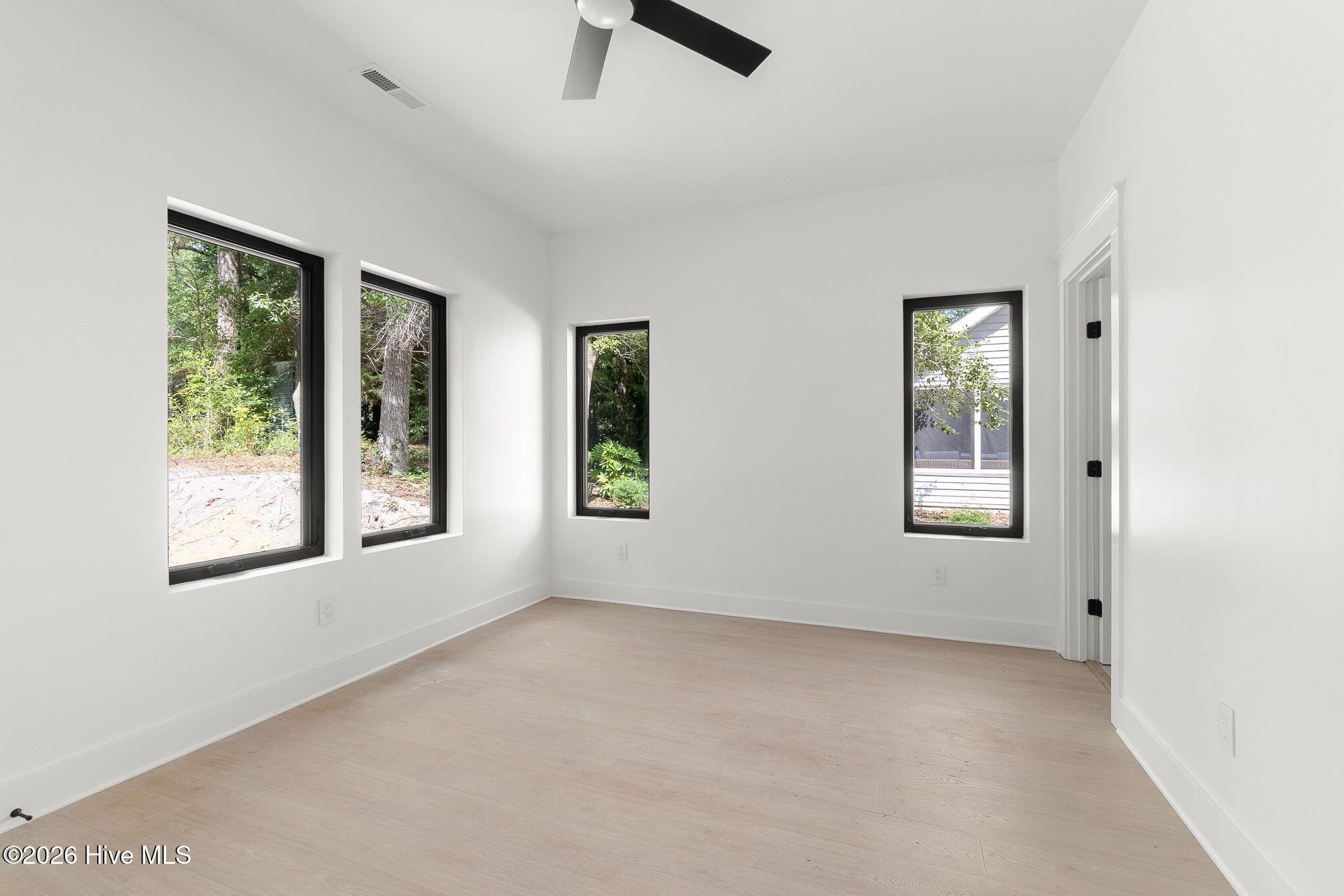 138 Mimosa Boulevard. Pine Knoll Shores, NC 28512
