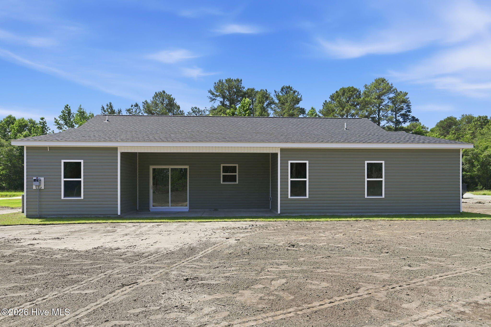 2624 Fountaintown Road. Chinquapin, NC 28521