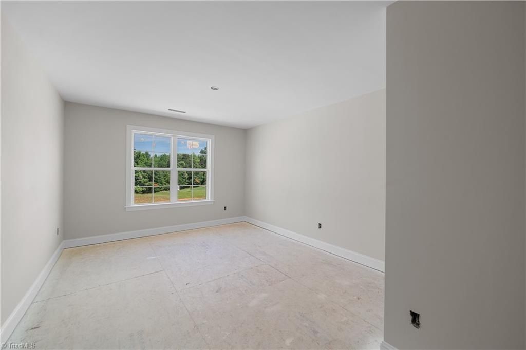 242 Avian Lane. Winston-Salem, NC 27127