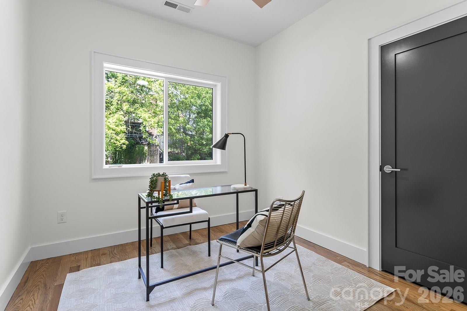 121 Laurel Loop. Asheville, NC 28806