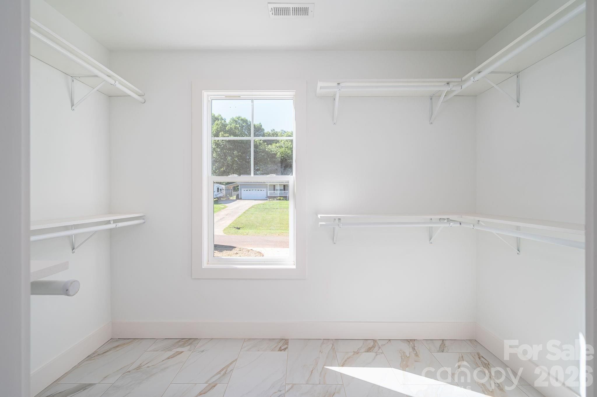 1084 Lyndsey Brook Court. Lincolnton, NC 28092