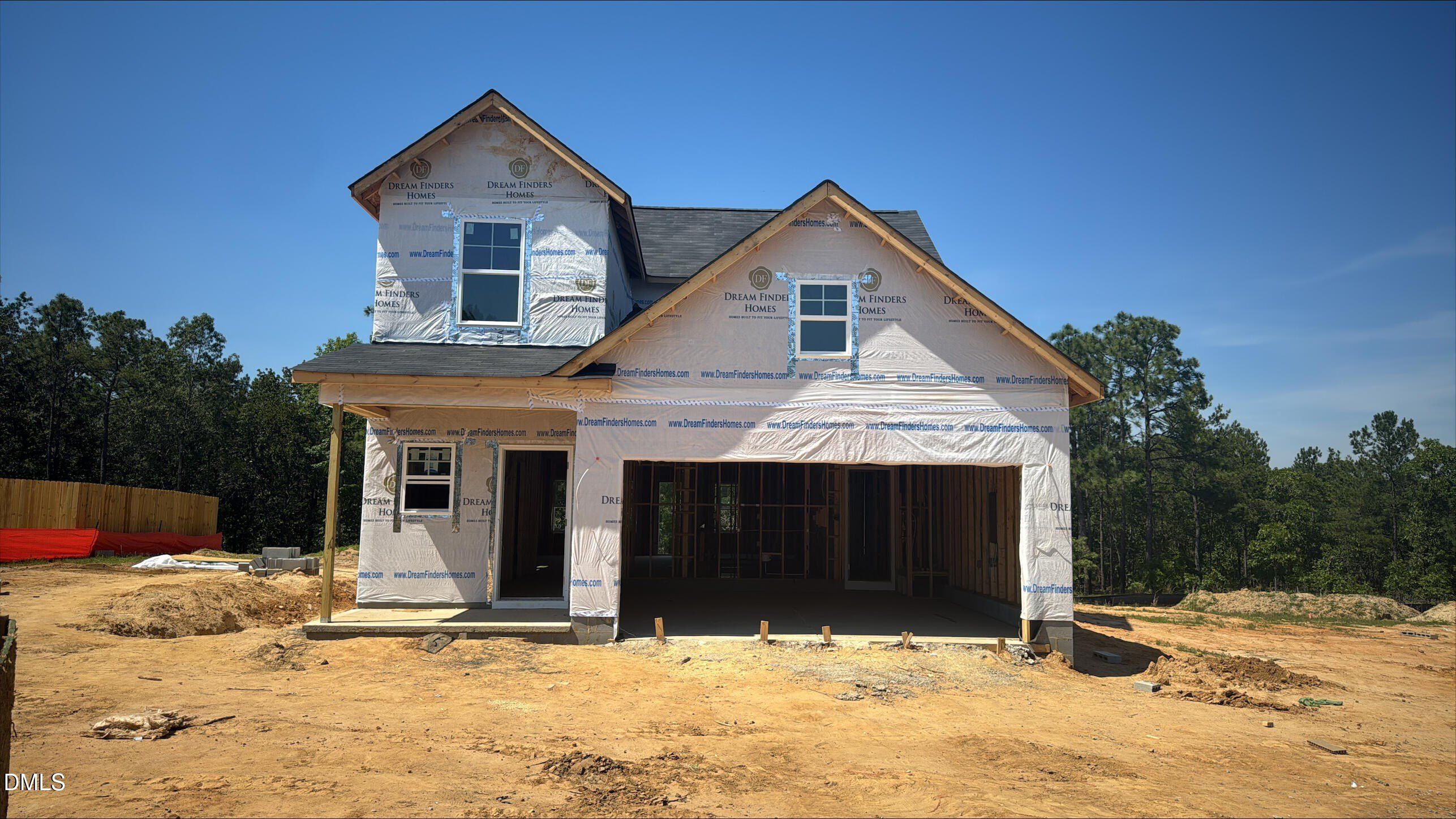 75 Colorado Court. Spring Lake, NC 28390
