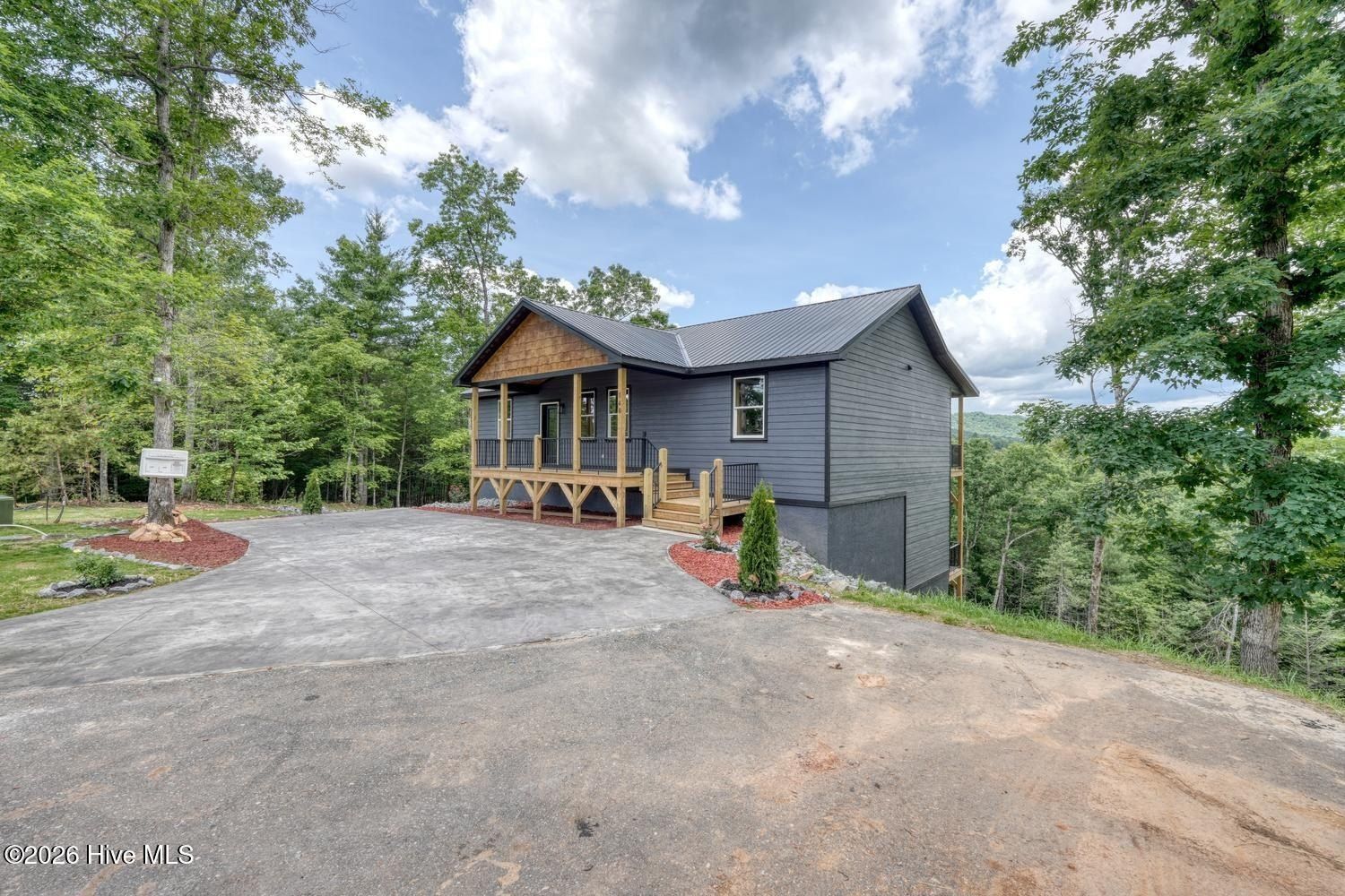 140 Short Oak Run. Murphy, NC 28906